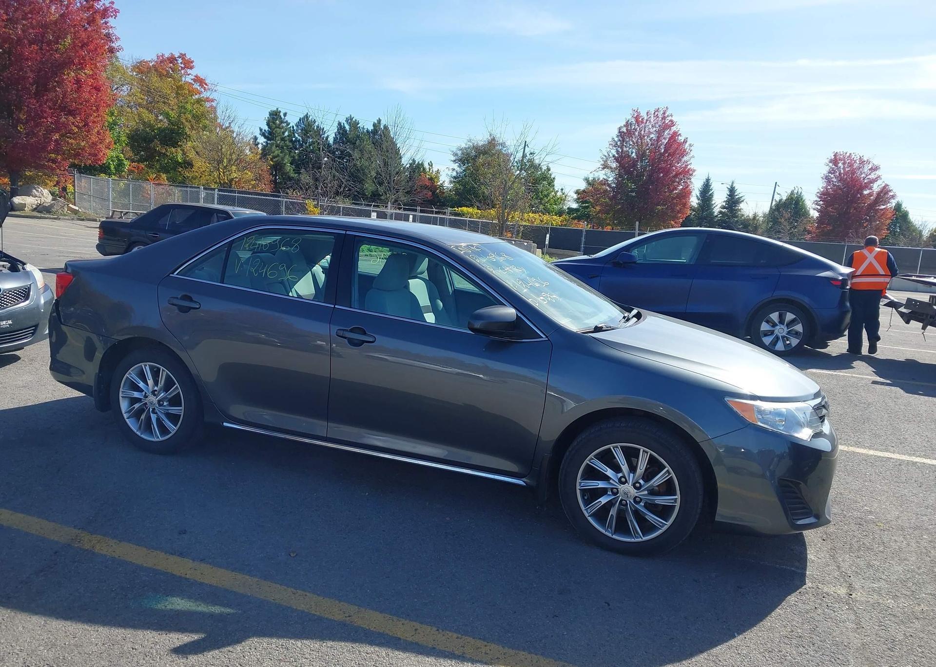 2012 TOYOTA CAMRY
