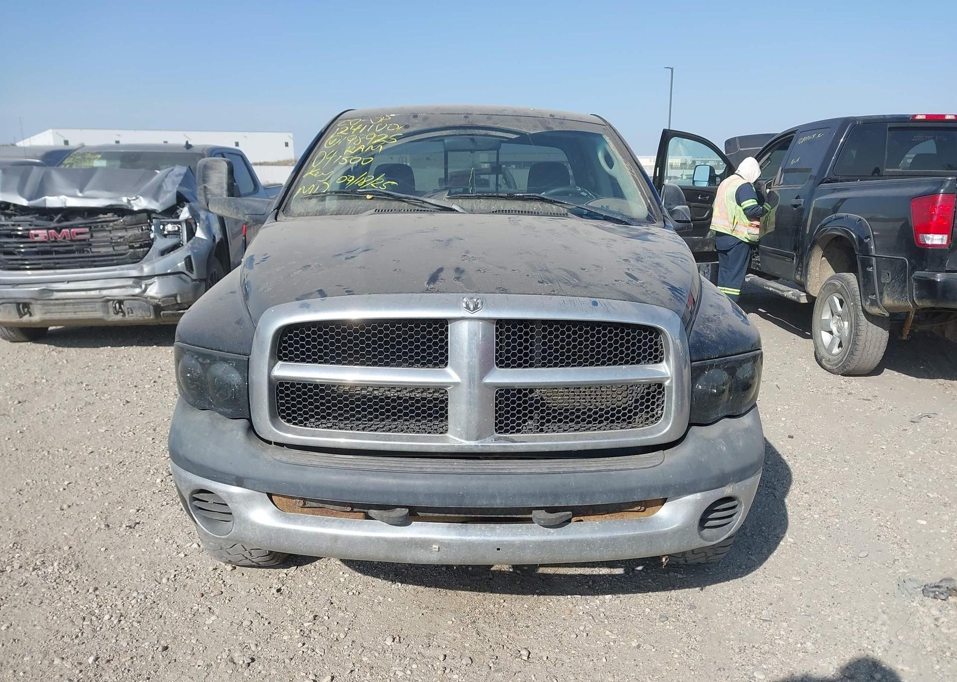2004 DODGE RAM 1500 ST