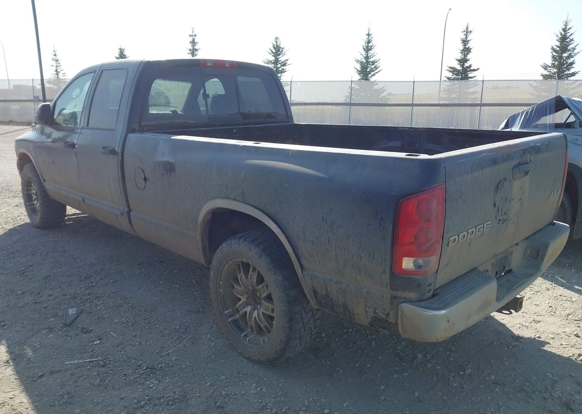 2004 DODGE RAM 1500 ST