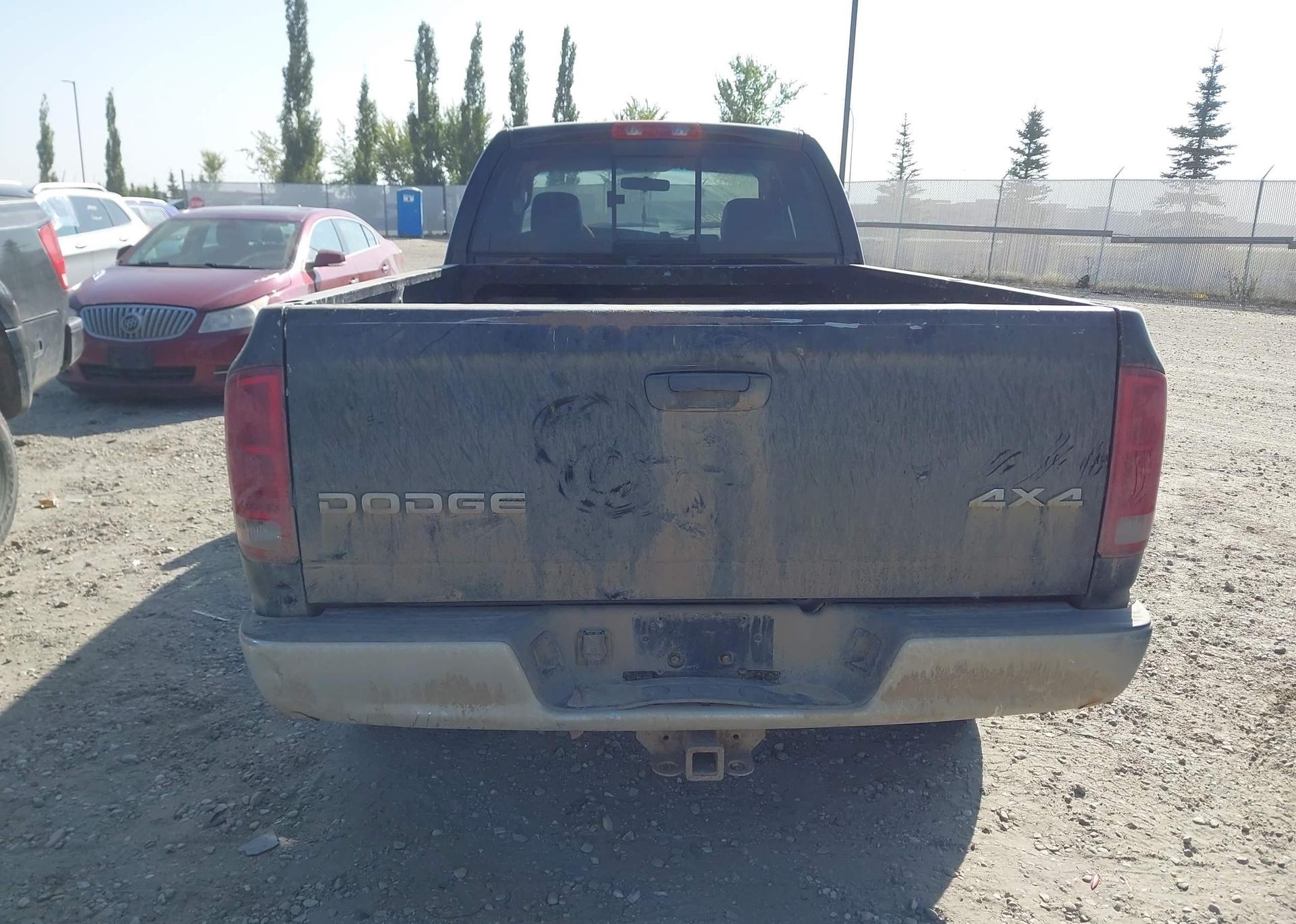 2004 DODGE RAM 1500 ST