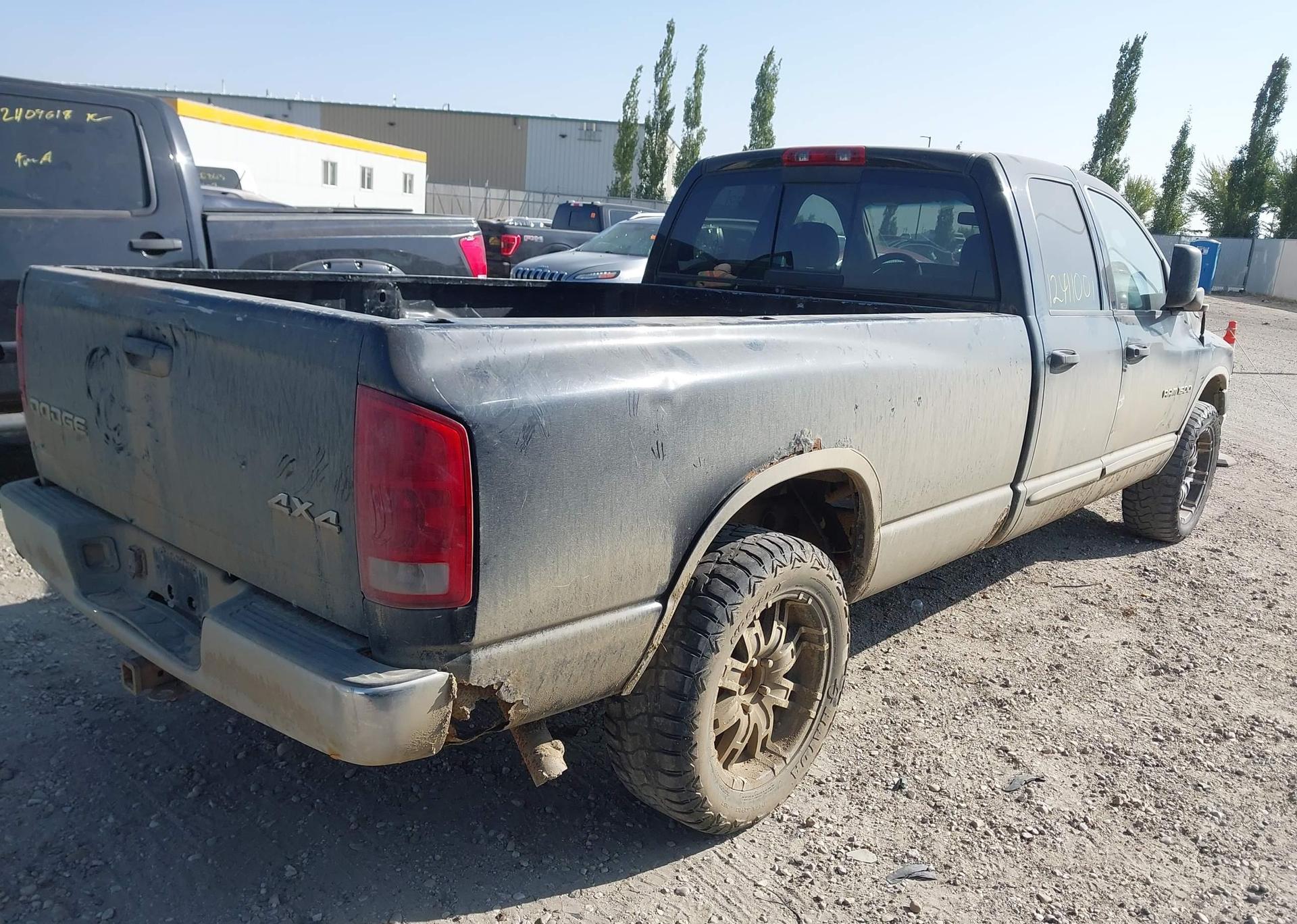 2004 DODGE RAM 1500 ST