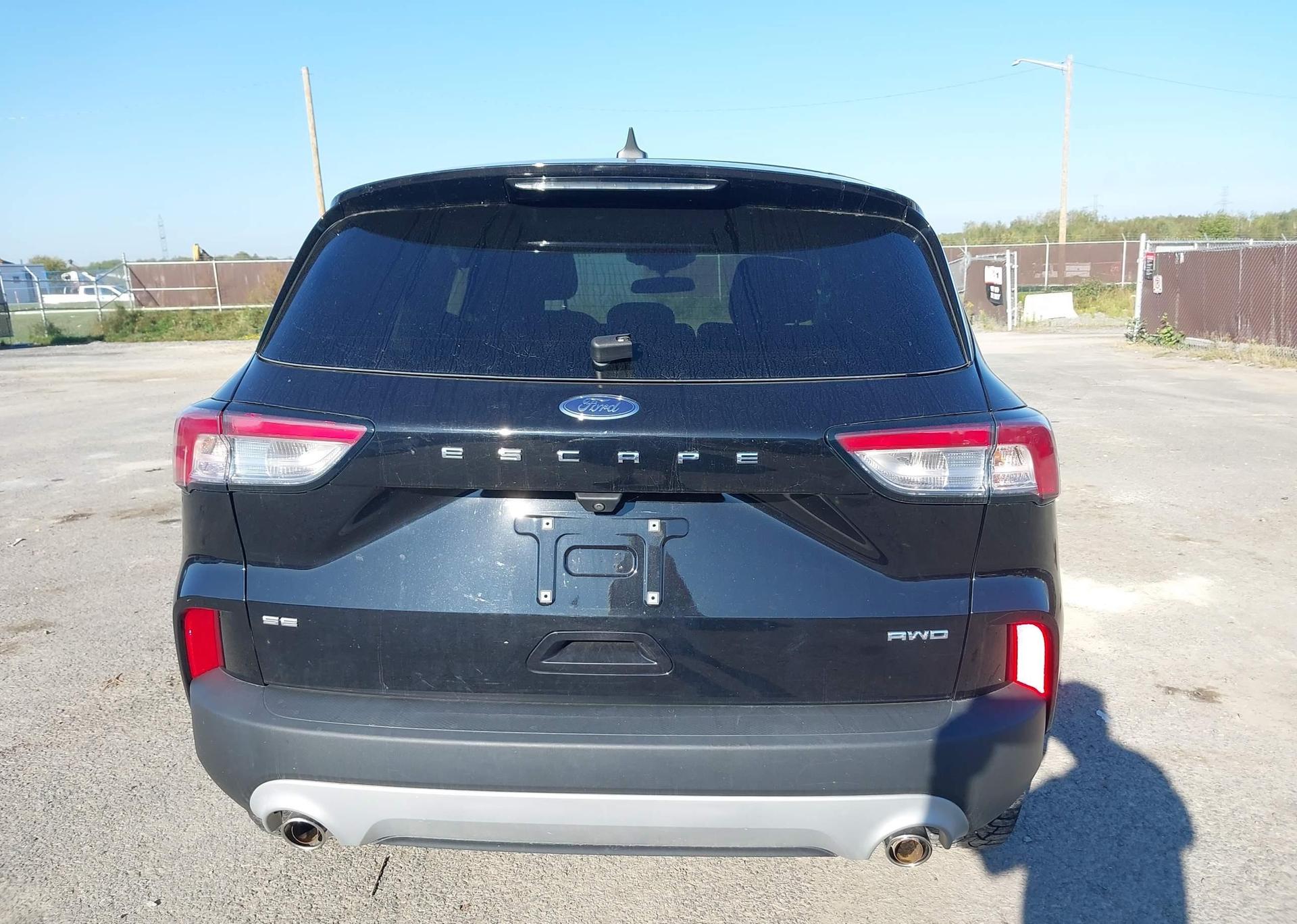 2022 FORD ESCAPE SE
