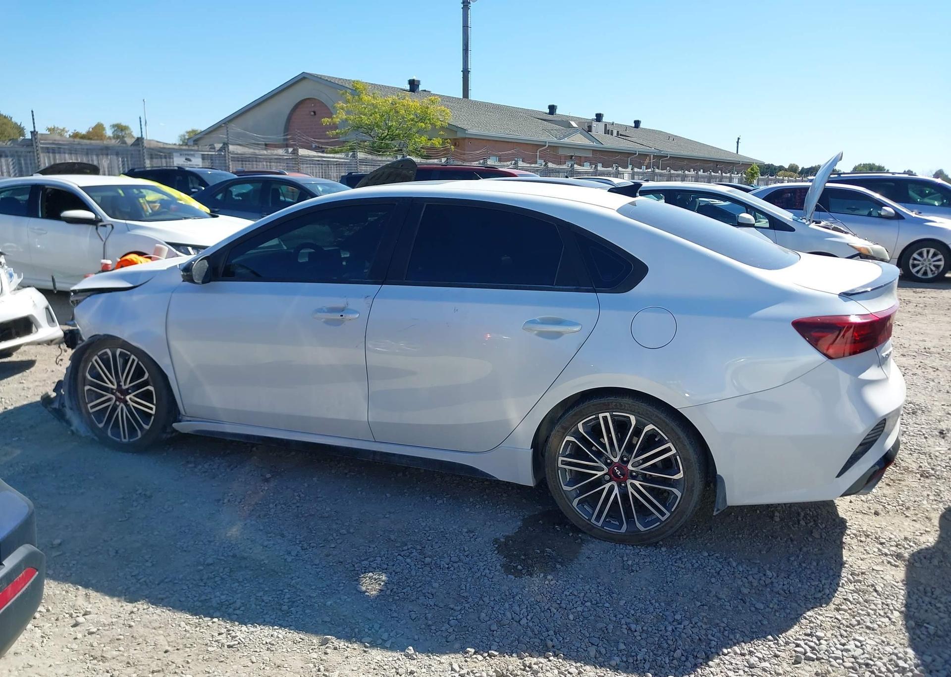 2023 KIA FORTE