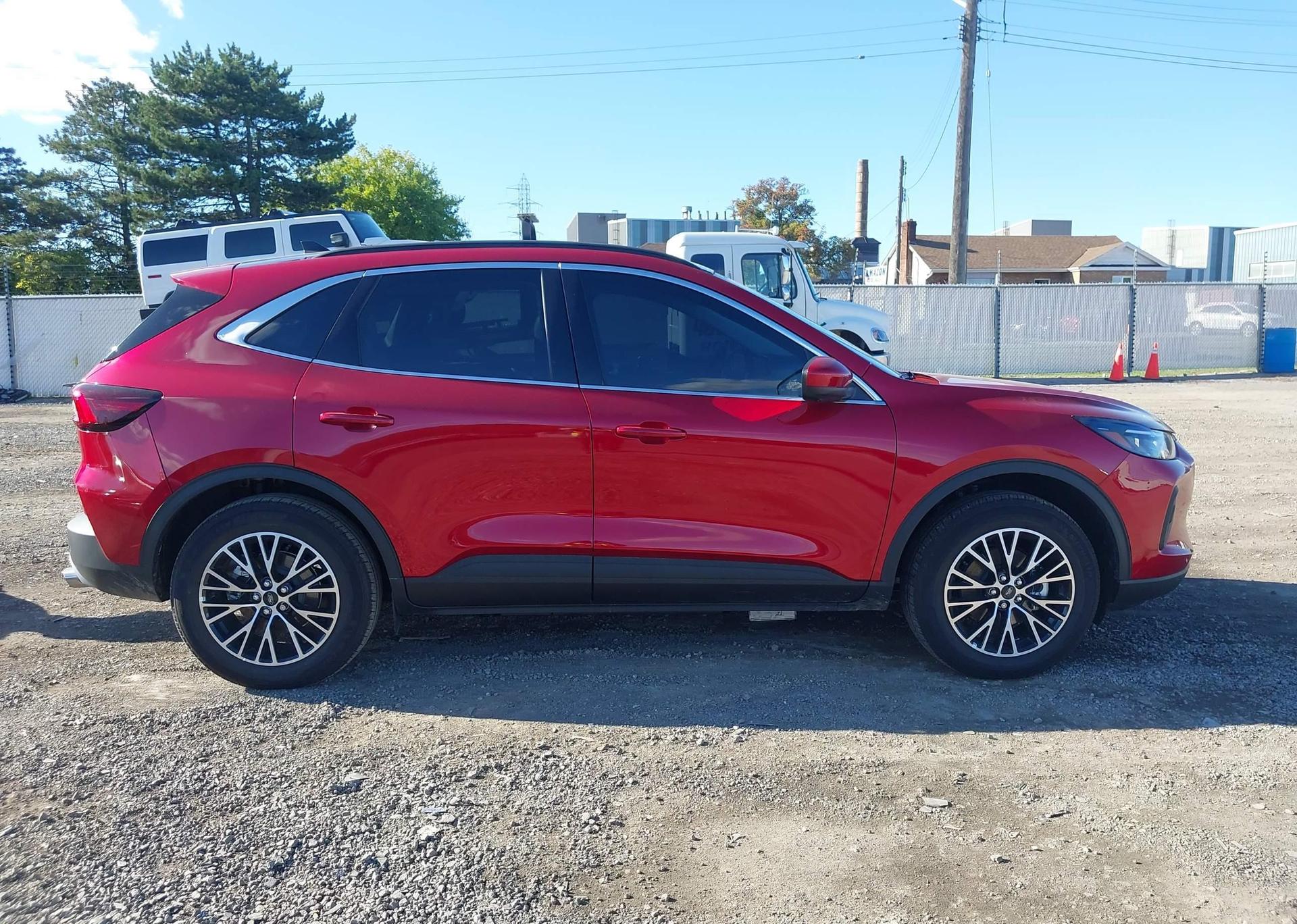 2025 FORD ESCAPE