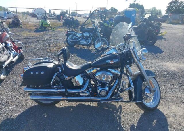 2009 HARLEY-DAVIDSON FLSTN