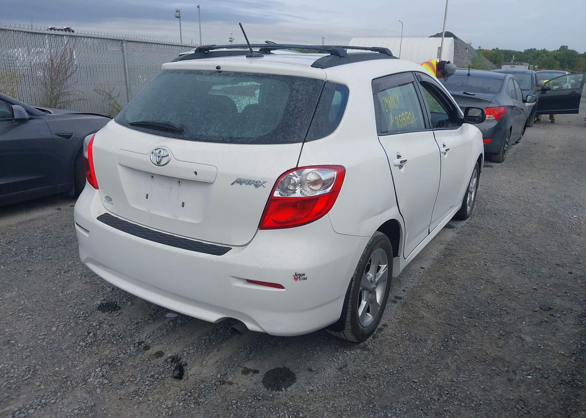 2013 TOYOTA MATRIX