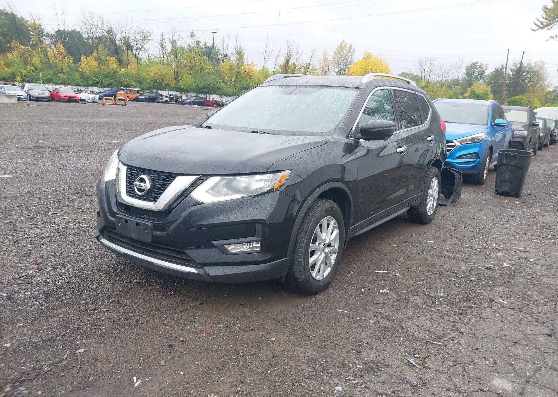 2017 NISSAN ROGUE