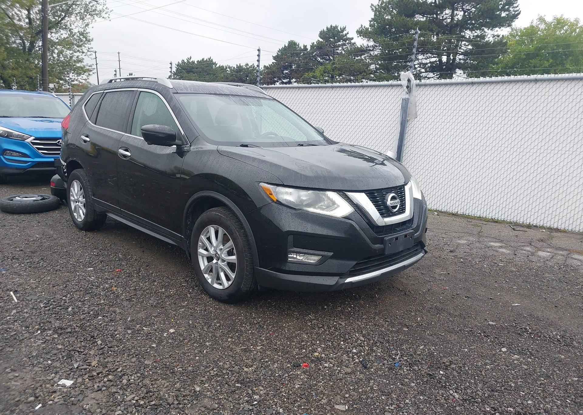2017 NISSAN ROGUE