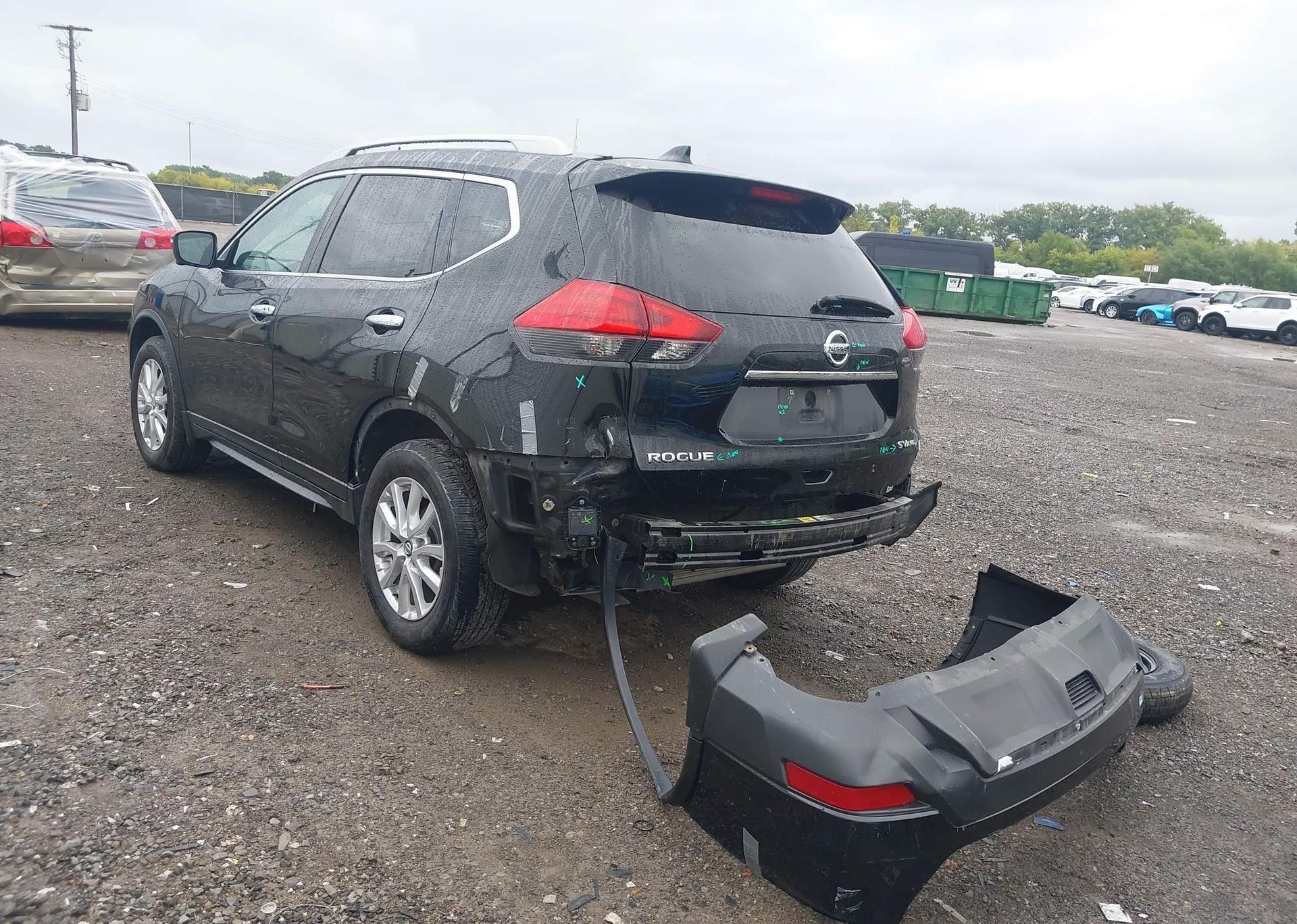 2017 NISSAN ROGUE