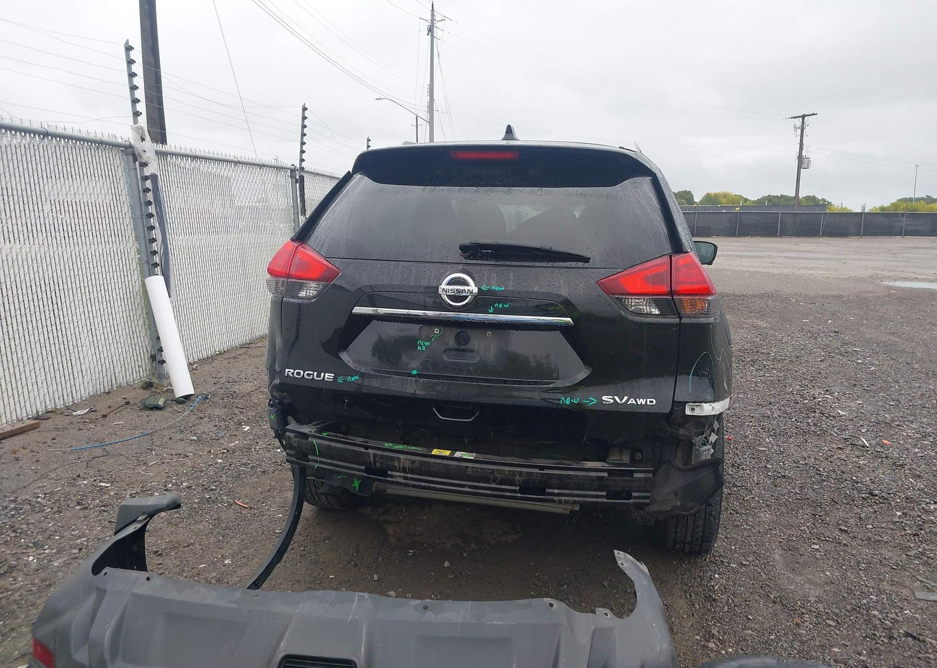 2017 NISSAN ROGUE