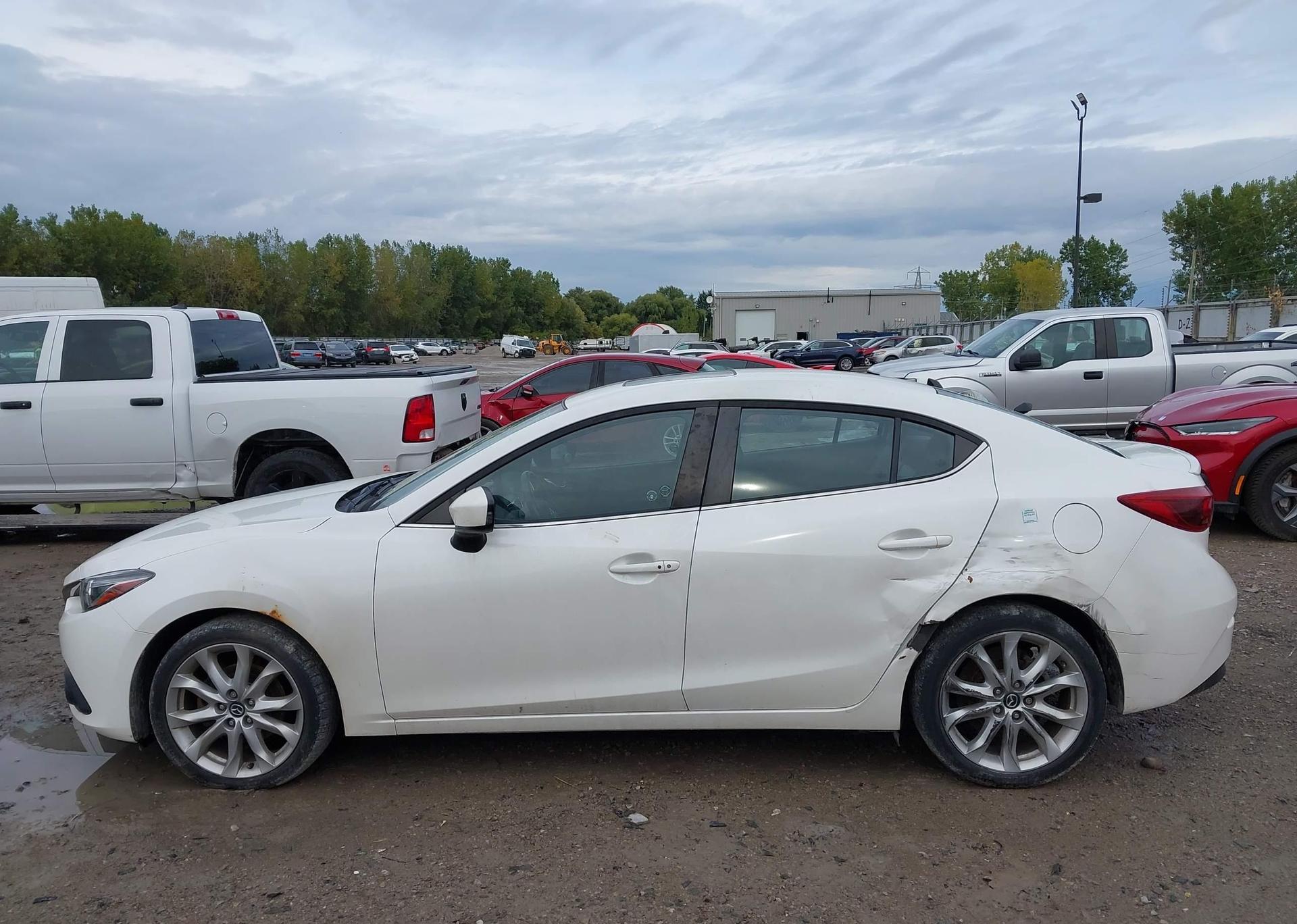 2014 MAZDA MAZDA3 GT-SKY