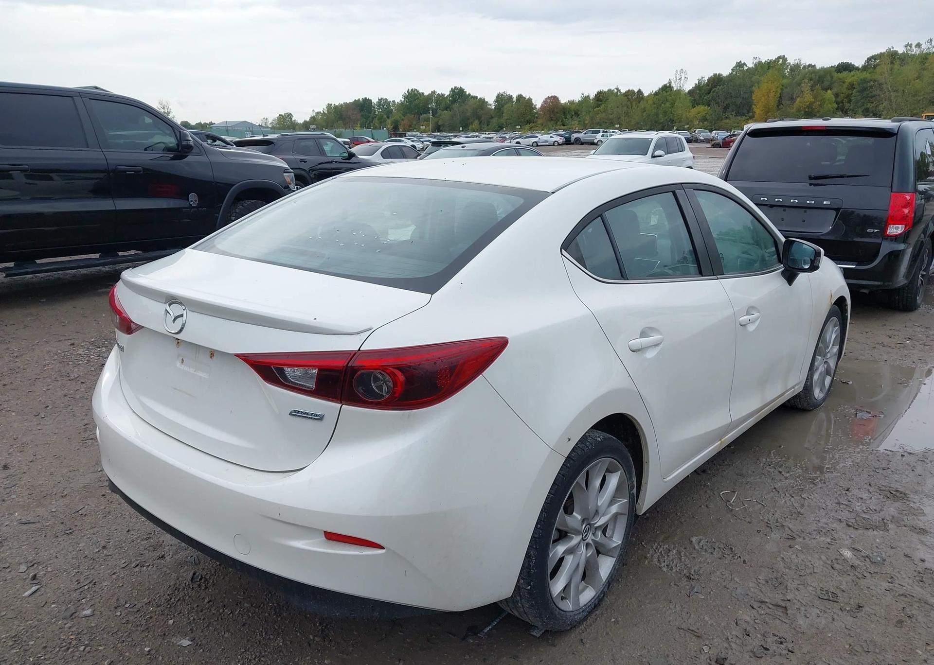 2014 MAZDA MAZDA3 GT-SKY