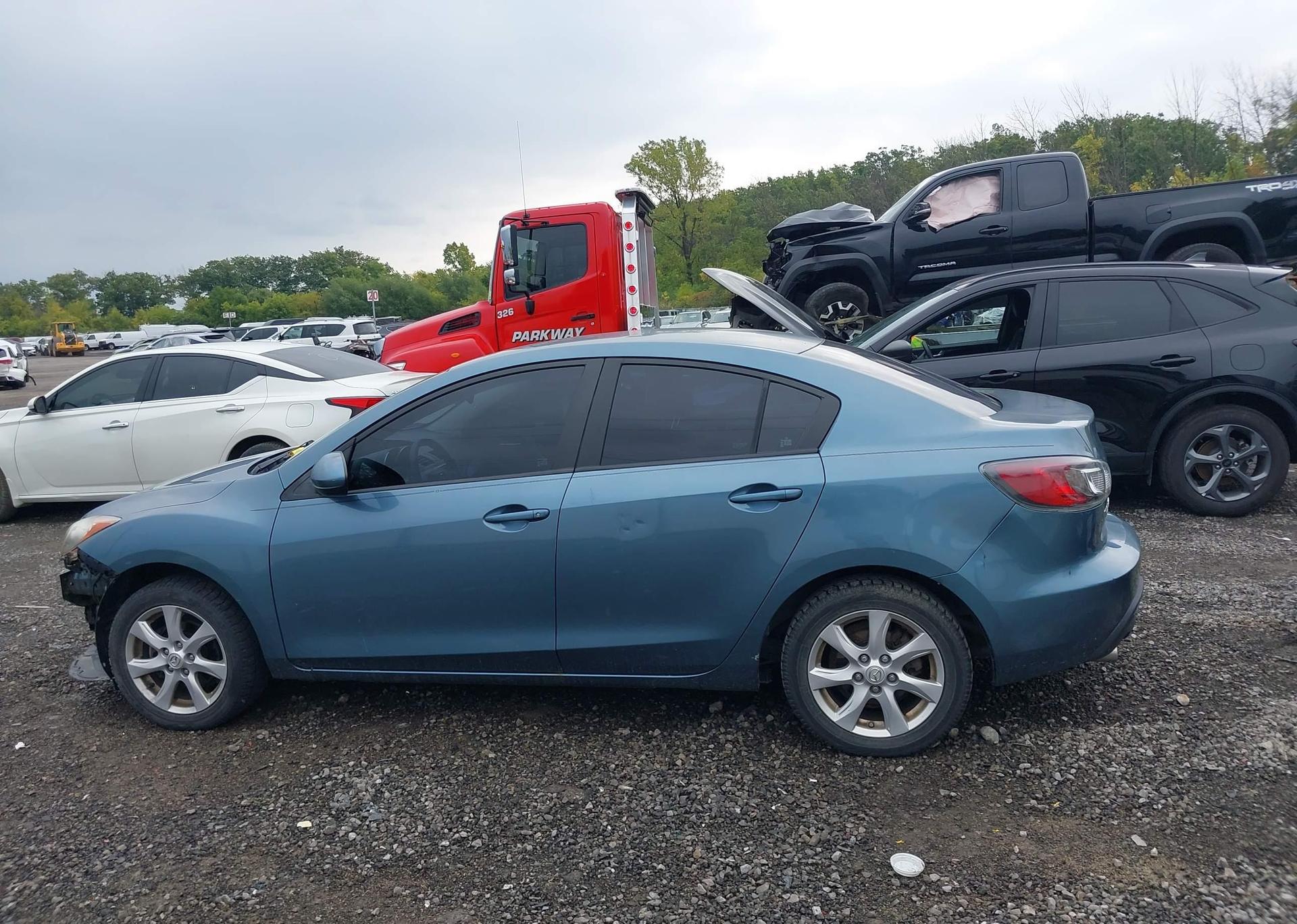 2010 MAZDA MAZDA3 I TOURING