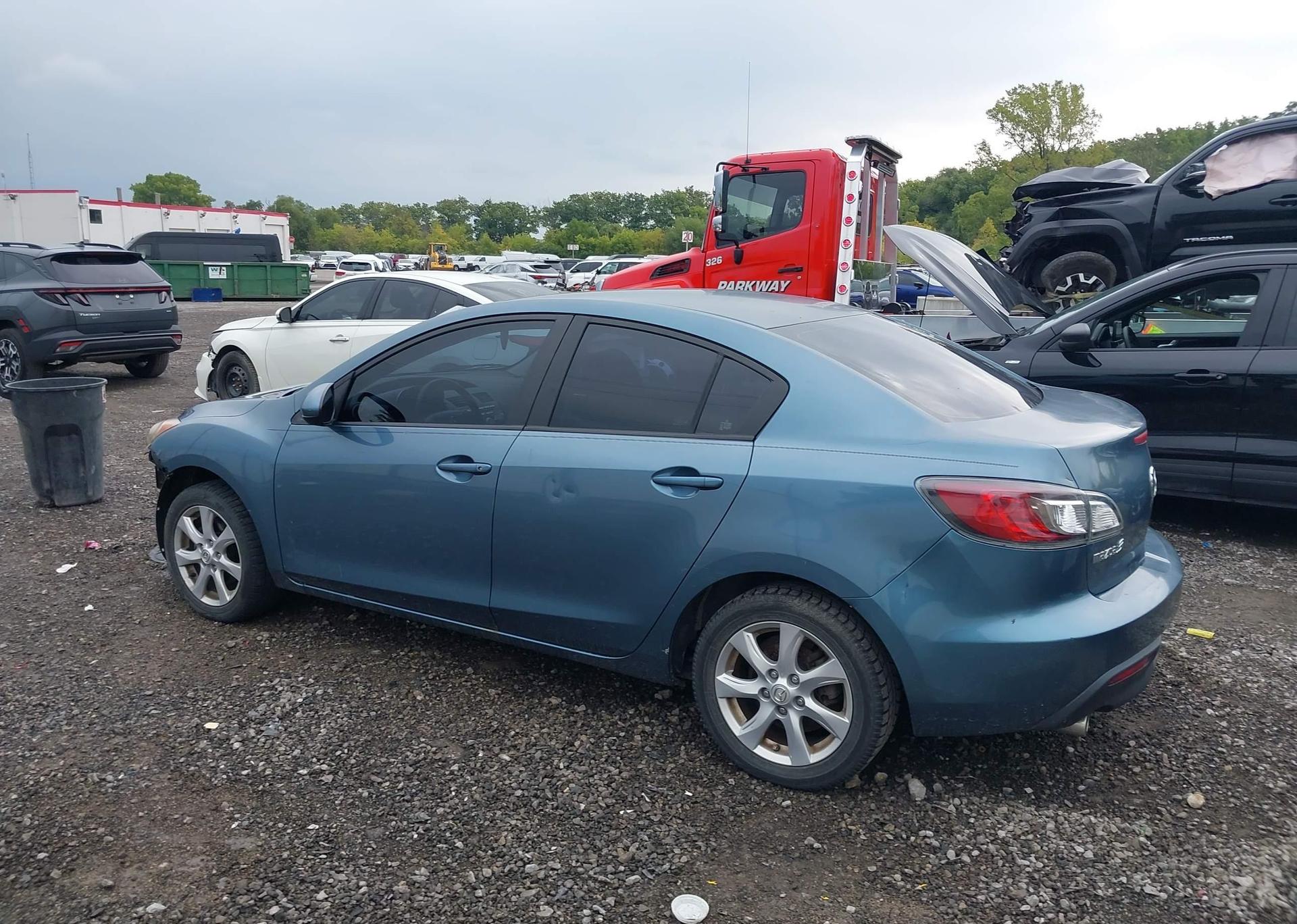 2010 MAZDA MAZDA3 I TOURING