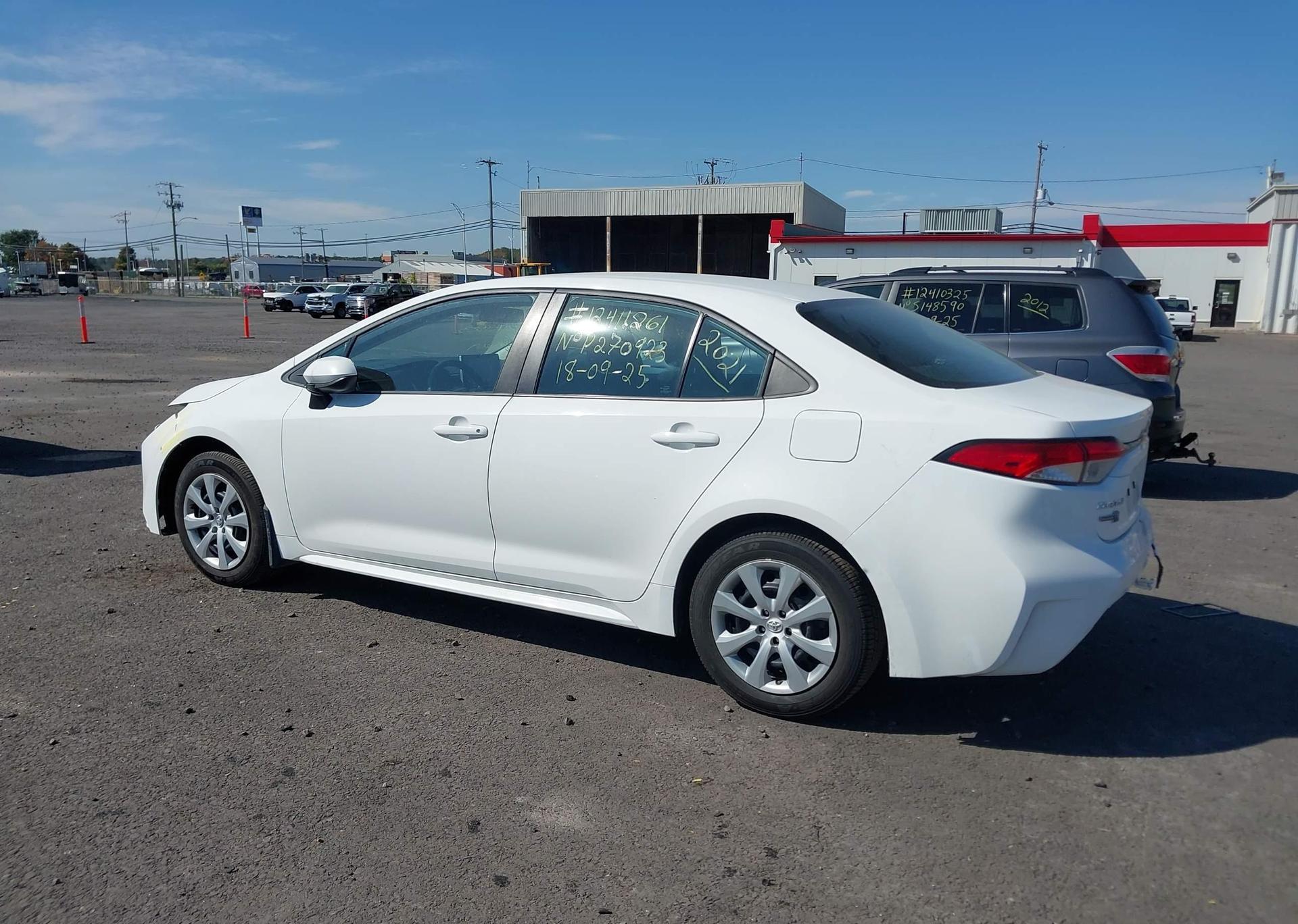 2021 TOYOTA COROLLA LE