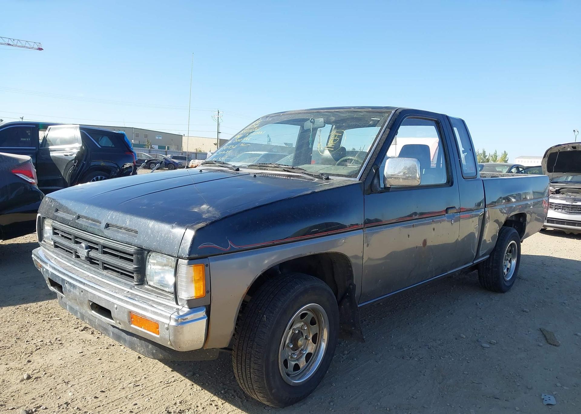 1990 NISSAN D21 KING CAB