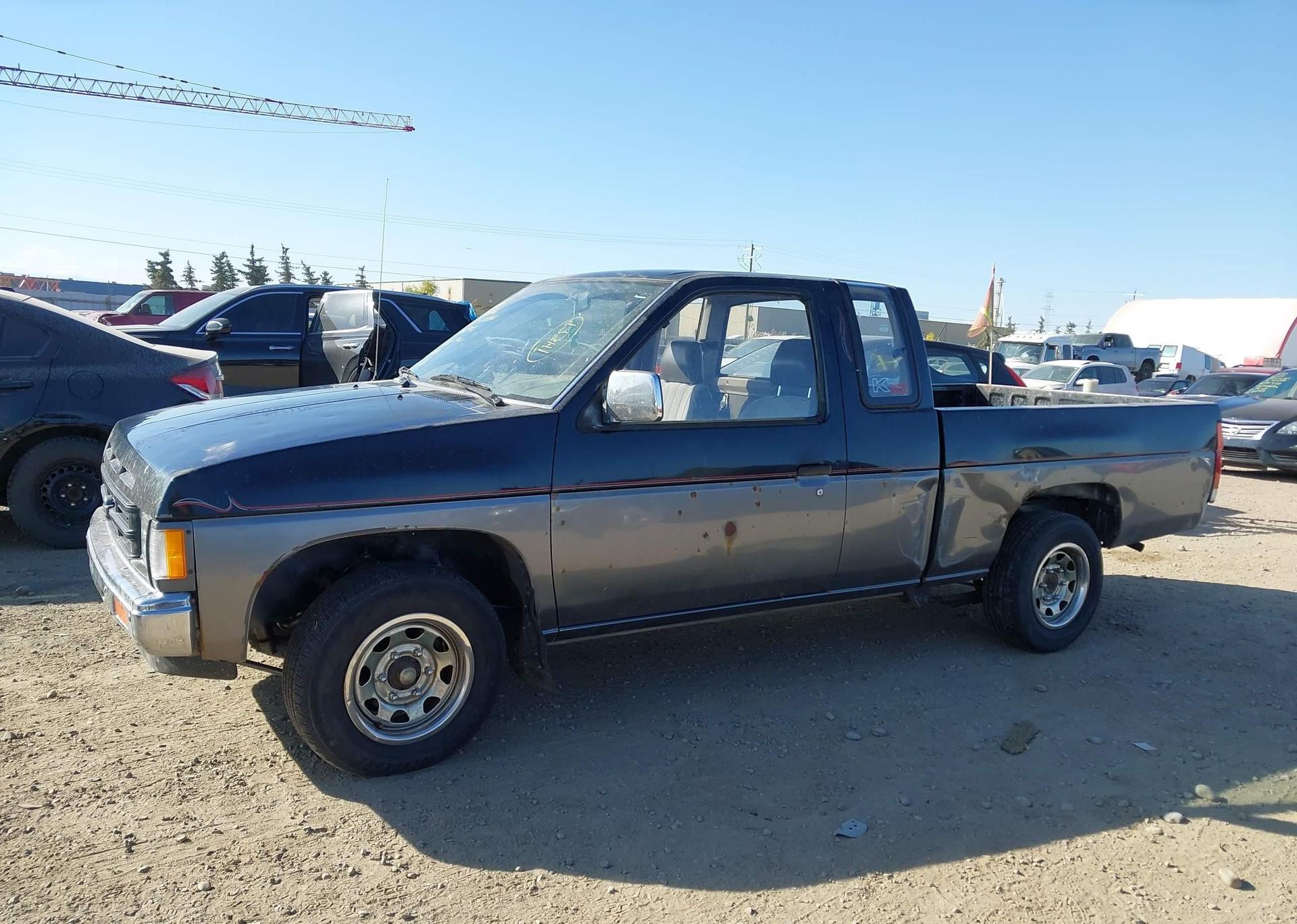 1990 NISSAN D21 KING CAB