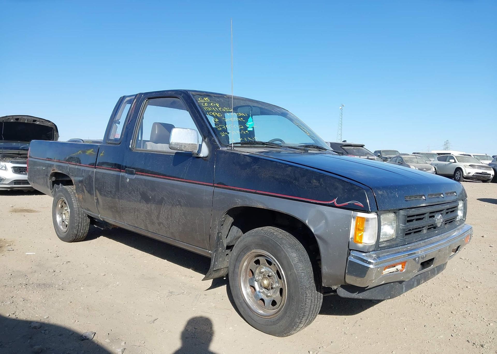 1990 NISSAN D21 KING CAB