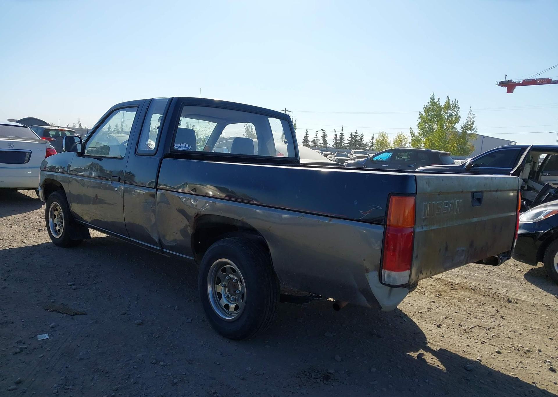 1990 NISSAN D21 KING CAB