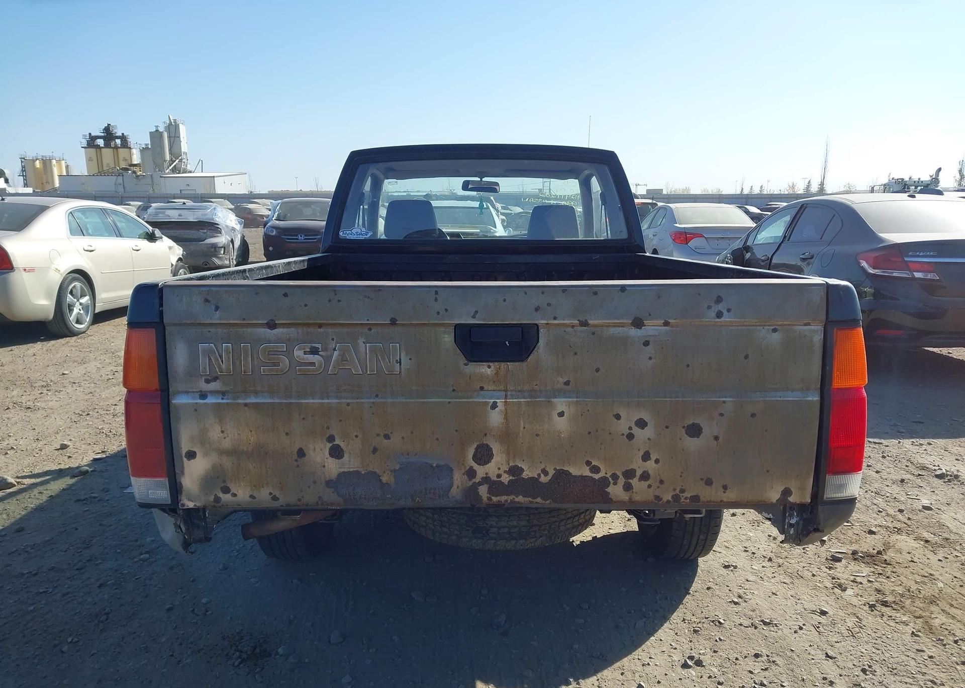1990 NISSAN D21 KING CAB