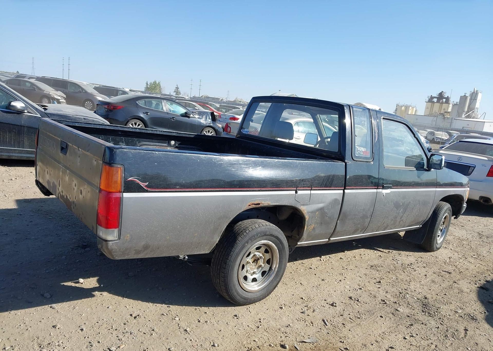 1990 NISSAN D21 KING CAB