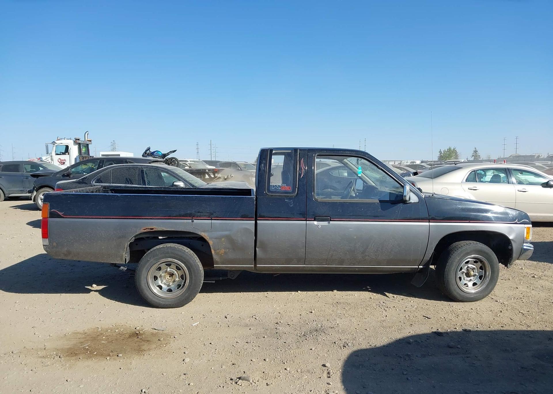 1990 NISSAN D21 KING CAB