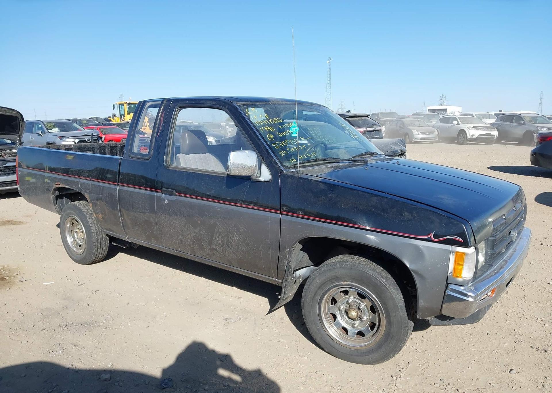 1990 NISSAN D21 KING CAB