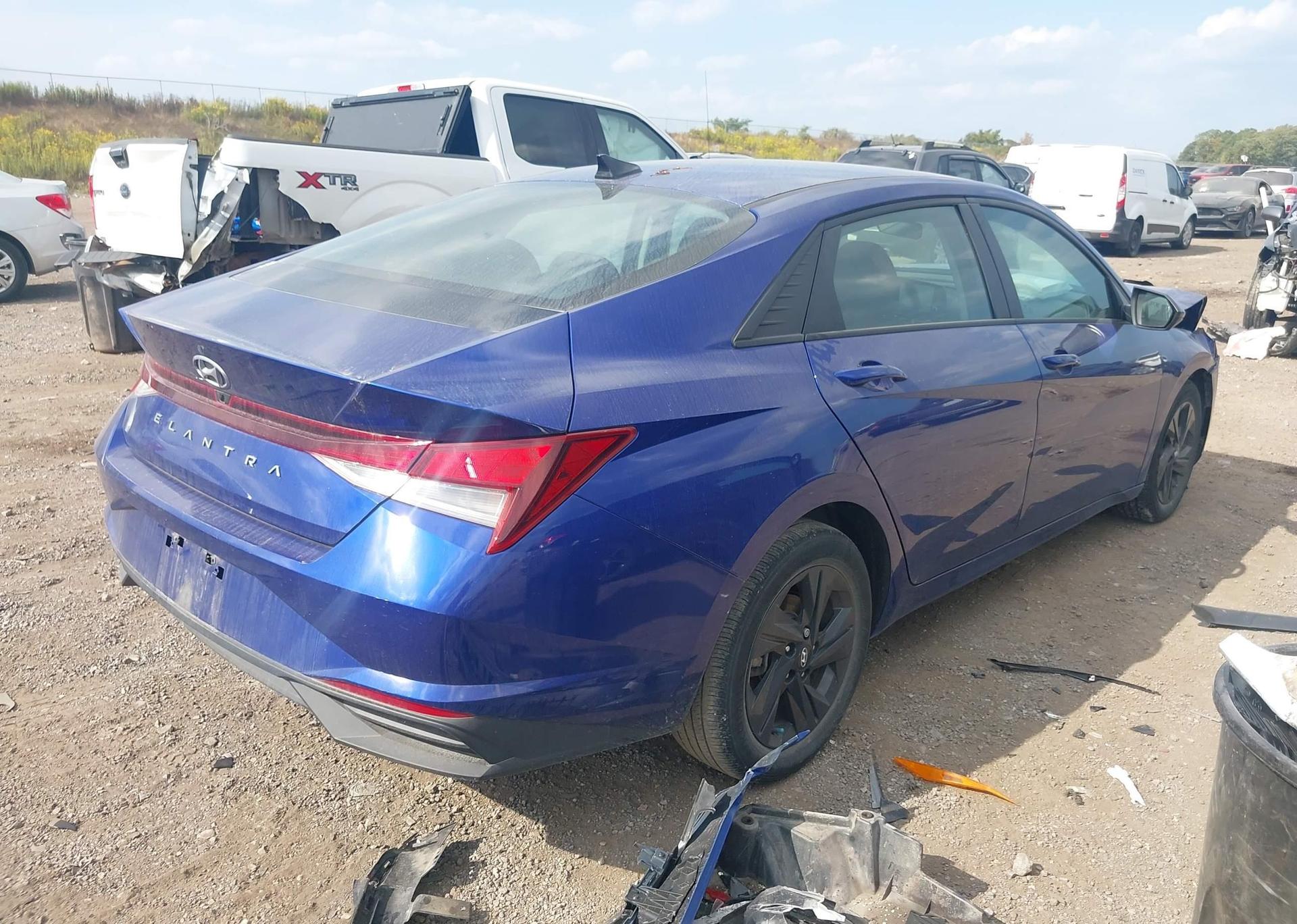2021 HYUNDAI ELANTRA SEL