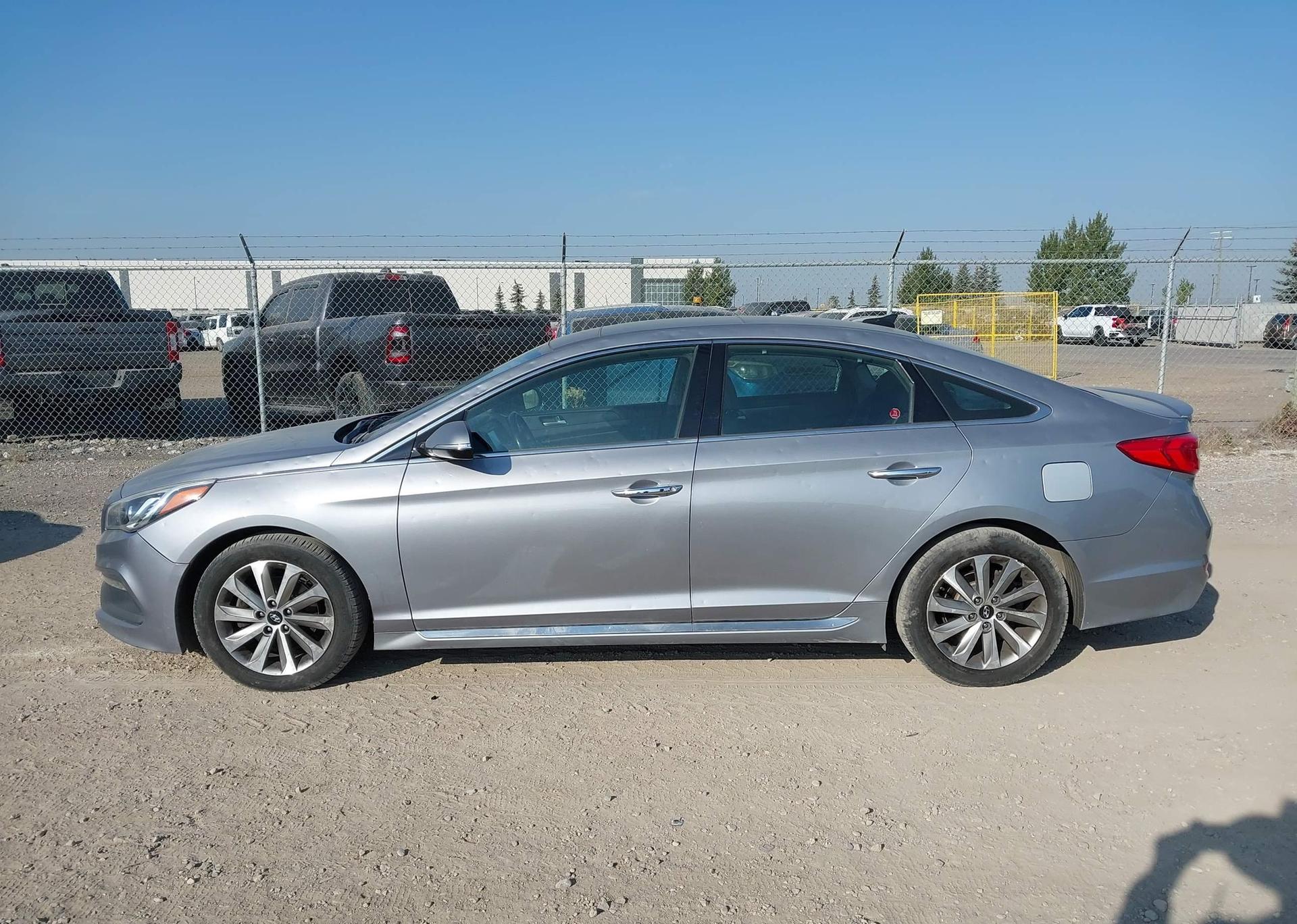 2015 HYUNDAI SONATA SPORT