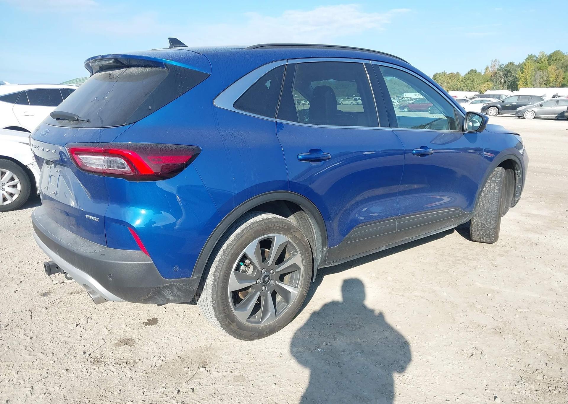 2023 FORD ESCAPE PLATINUM