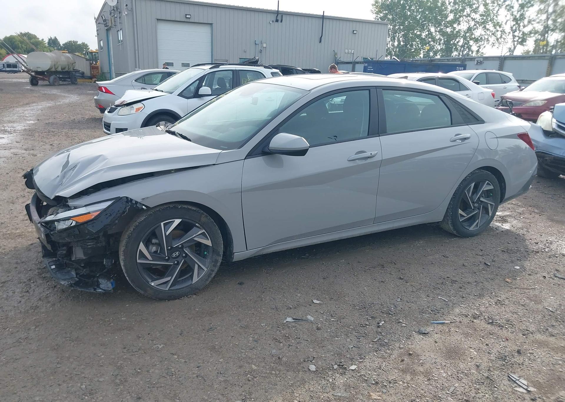 2024 HYUNDAI ELANTRA SEL