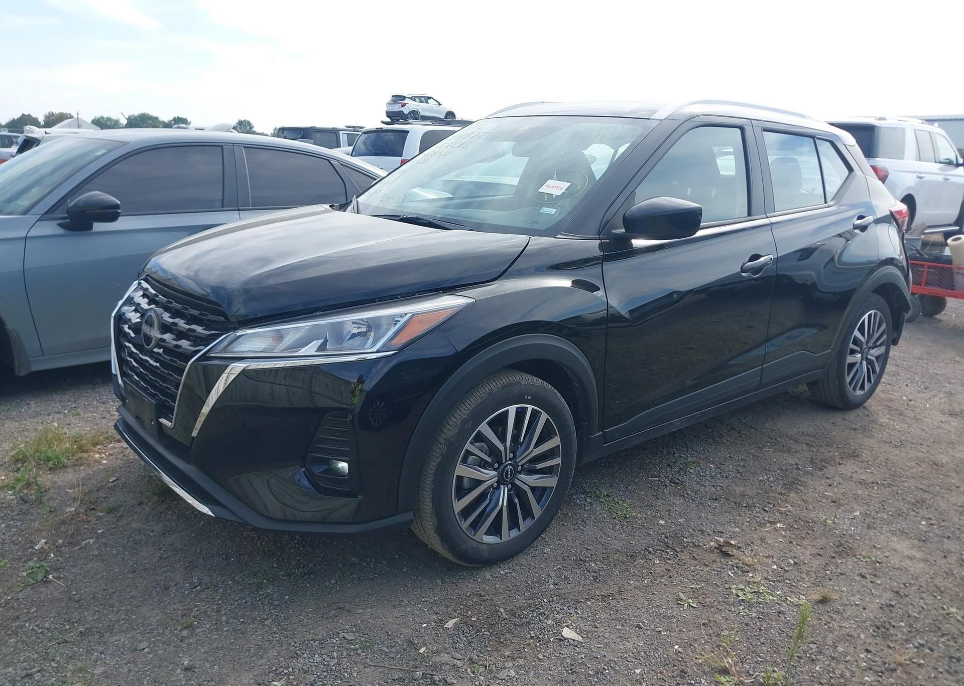 2025 NISSAN KICKS PLAY SV