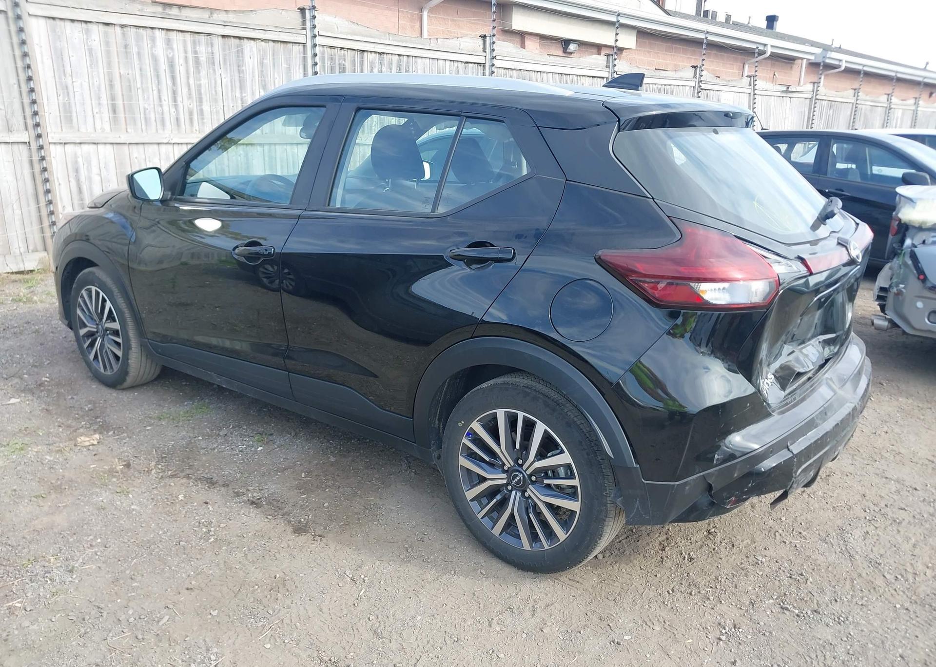 2025 NISSAN KICKS PLAY SV