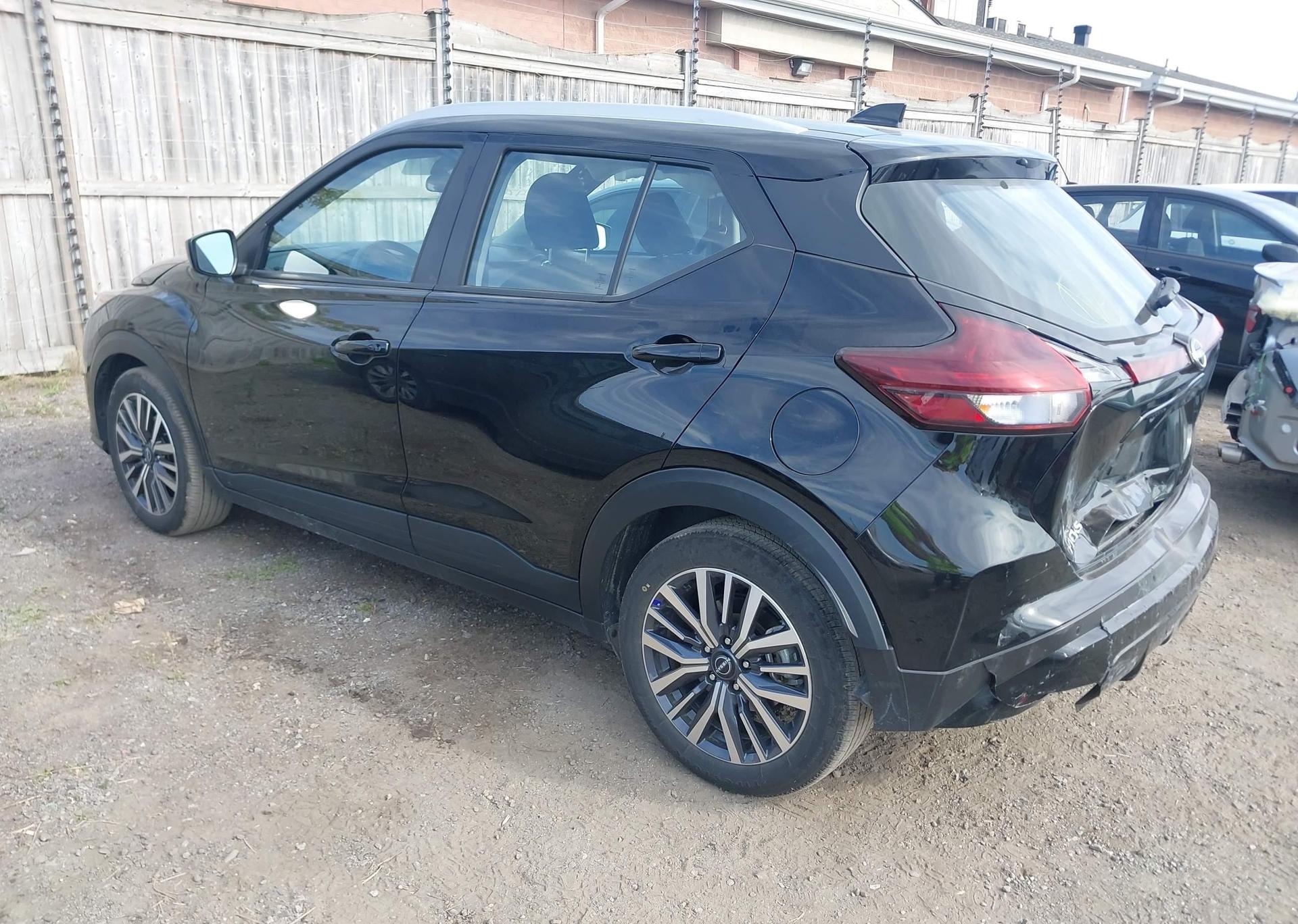 2025 NISSAN KICKS PLAY SV