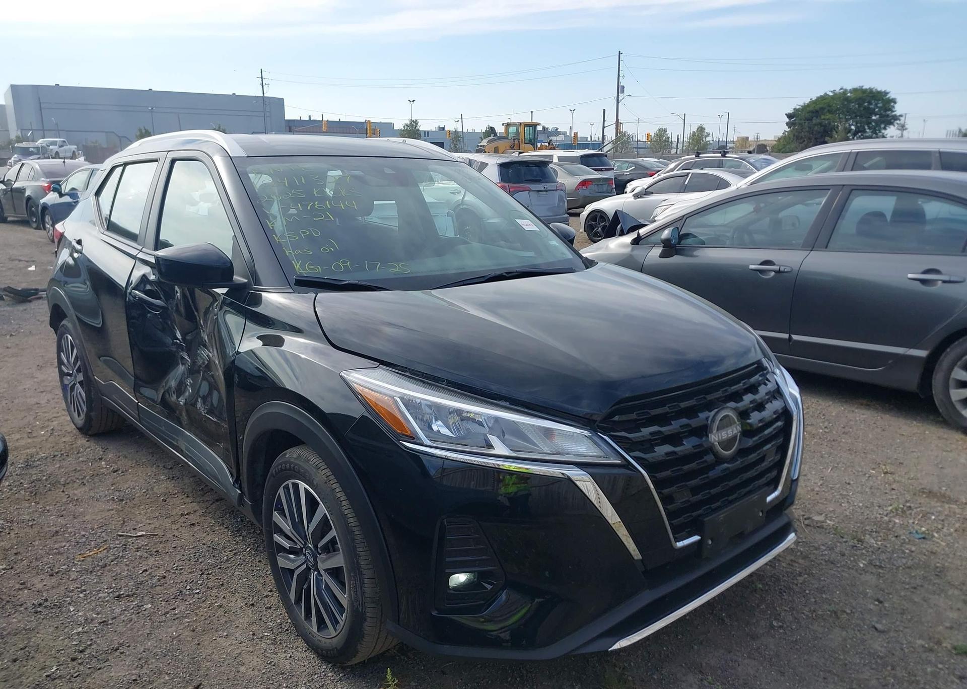 2025 NISSAN KICKS PLAY SV