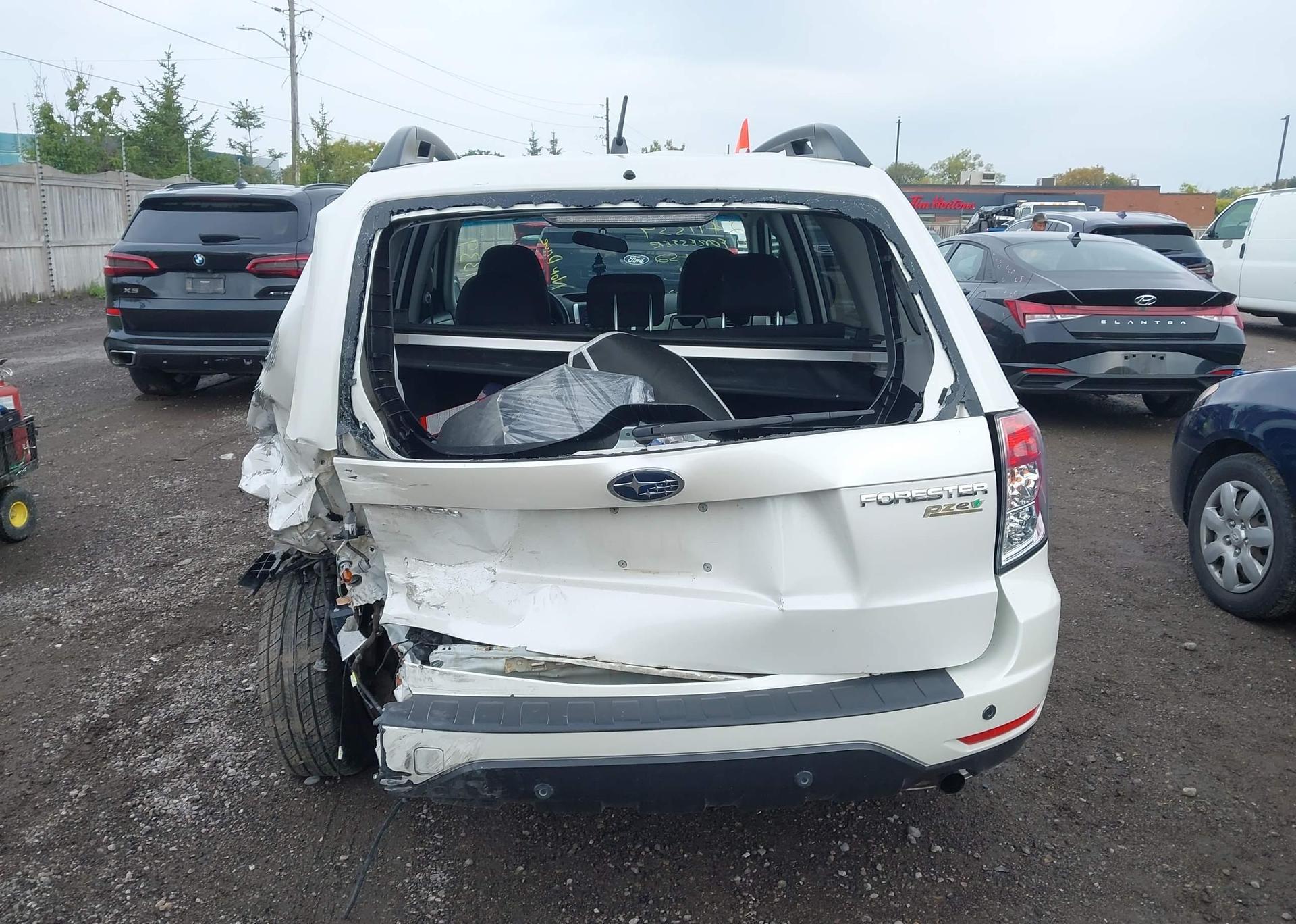 2010 SUBARU FORESTER XS