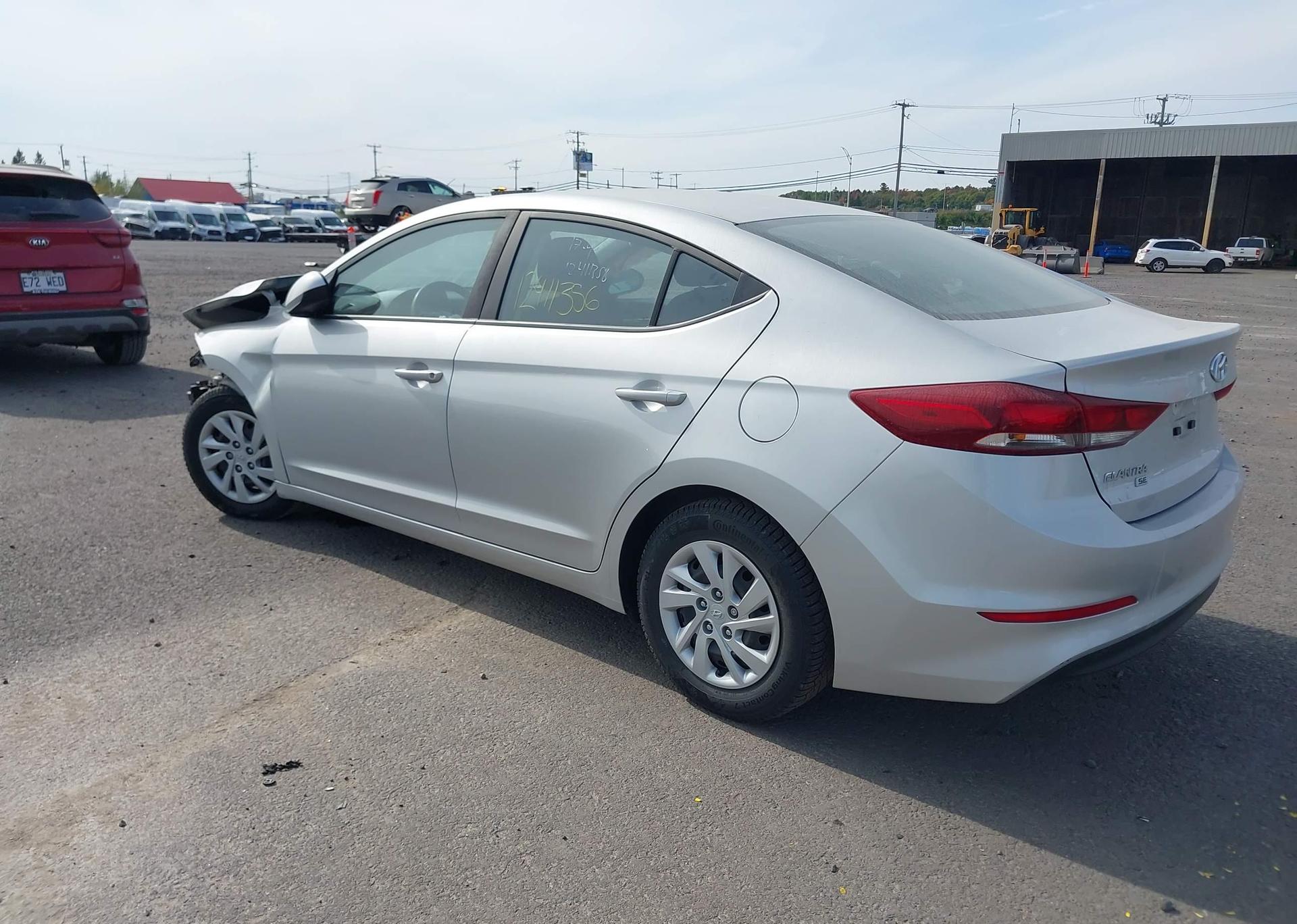 2018 HYUNDAI elantra se