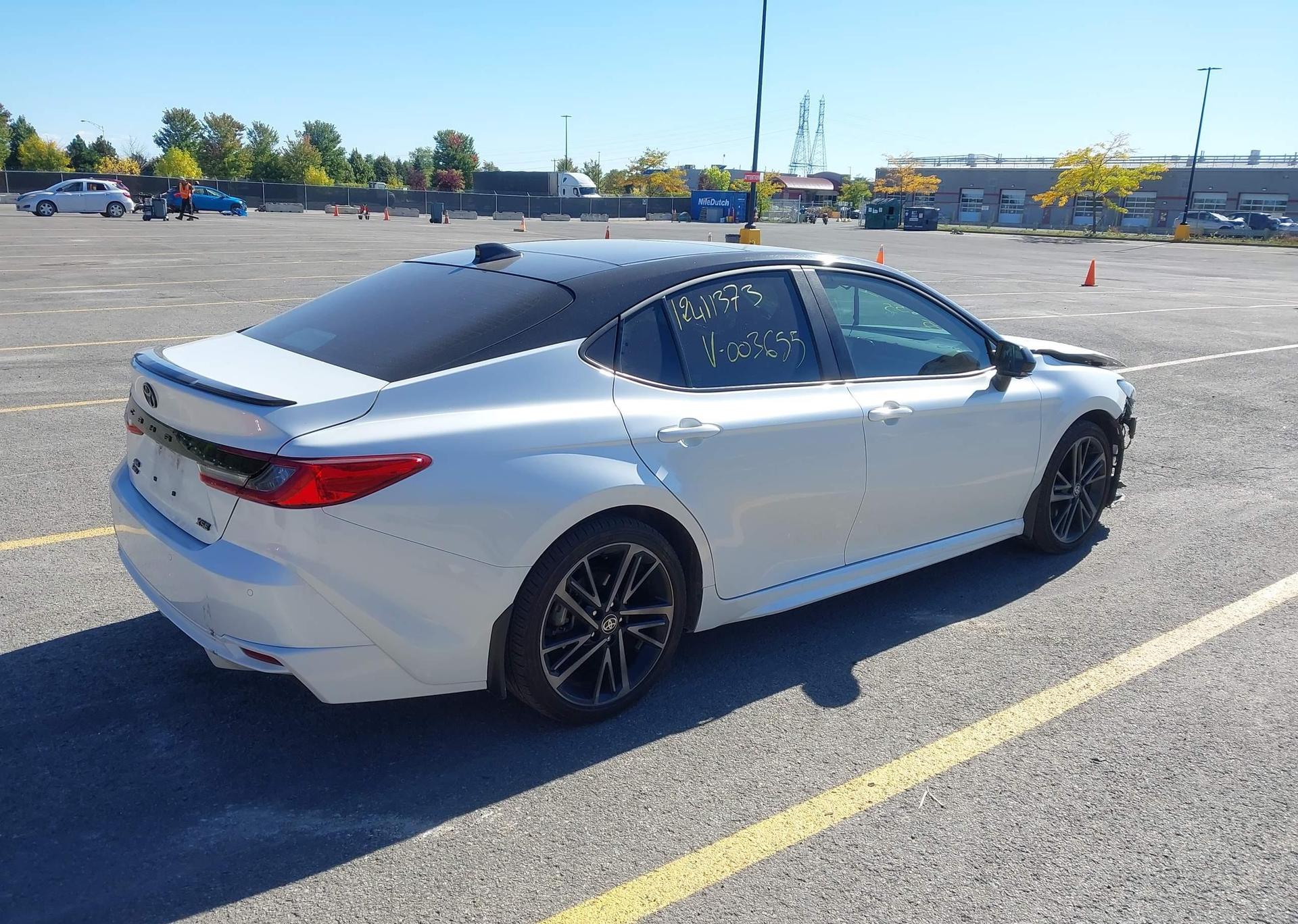 2025 TOYOTA CAMRY XSE