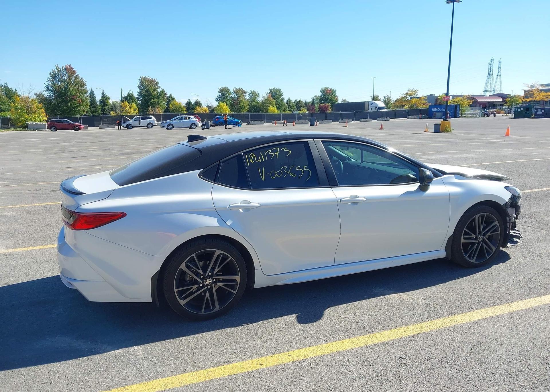 2025 TOYOTA CAMRY XSE