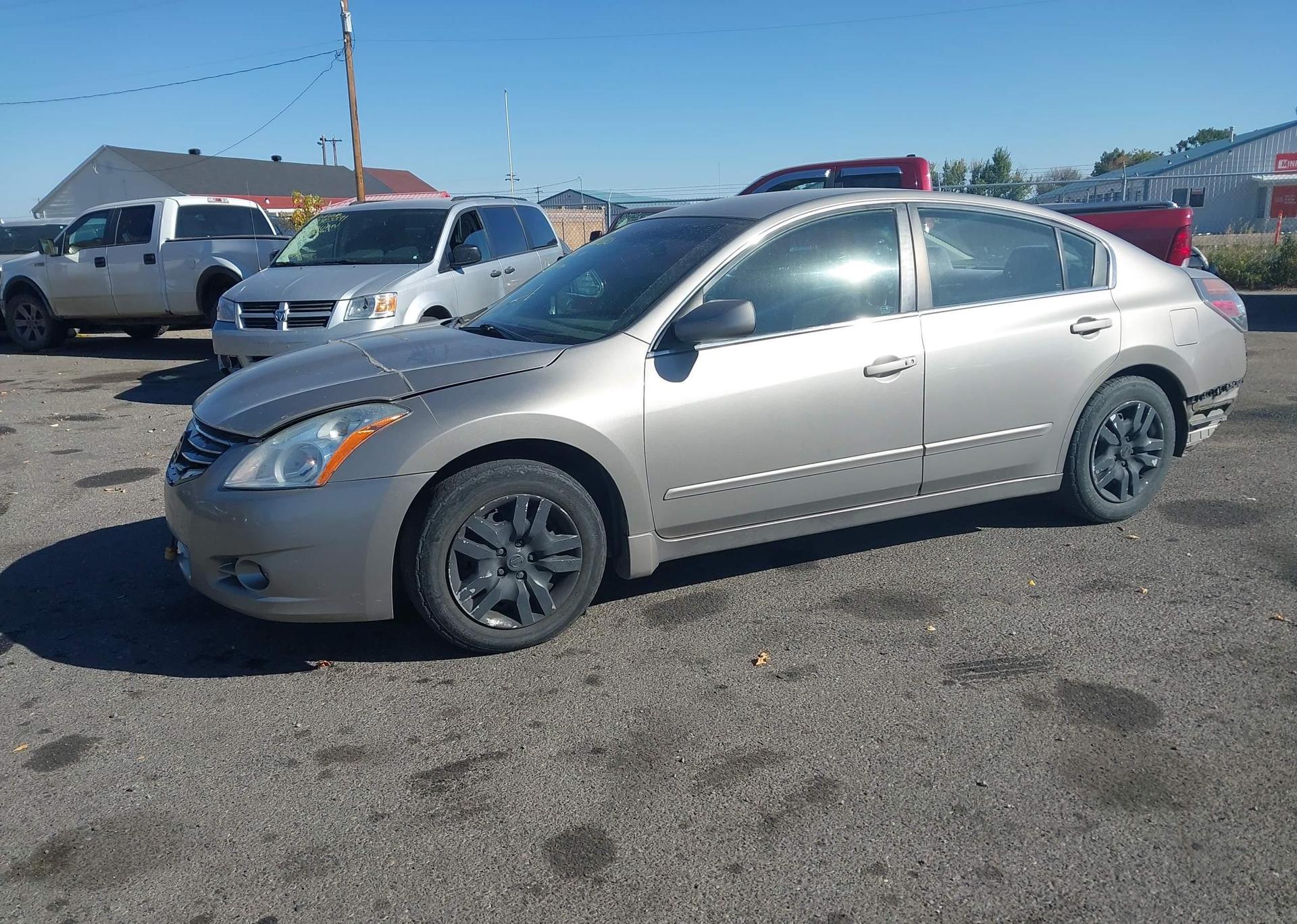 2011 NISSAN Altima S