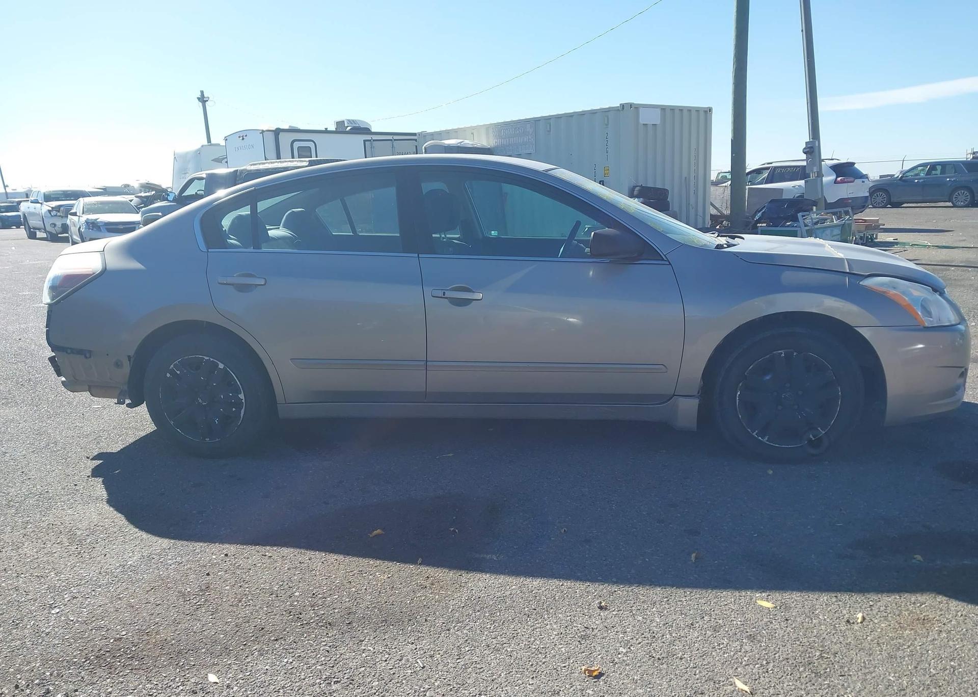 2011 NISSAN Altima S