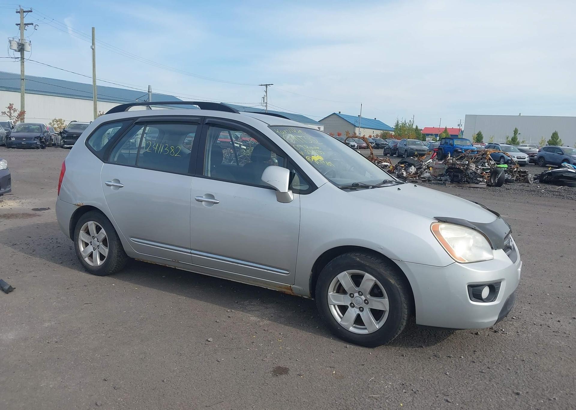 2009 KIA RONDO LX