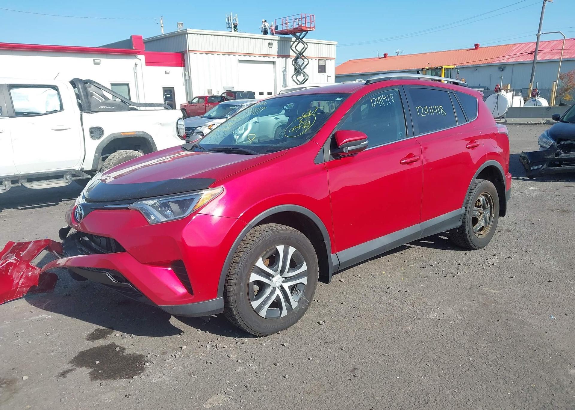 2016 TOYOTA RAV4 LE