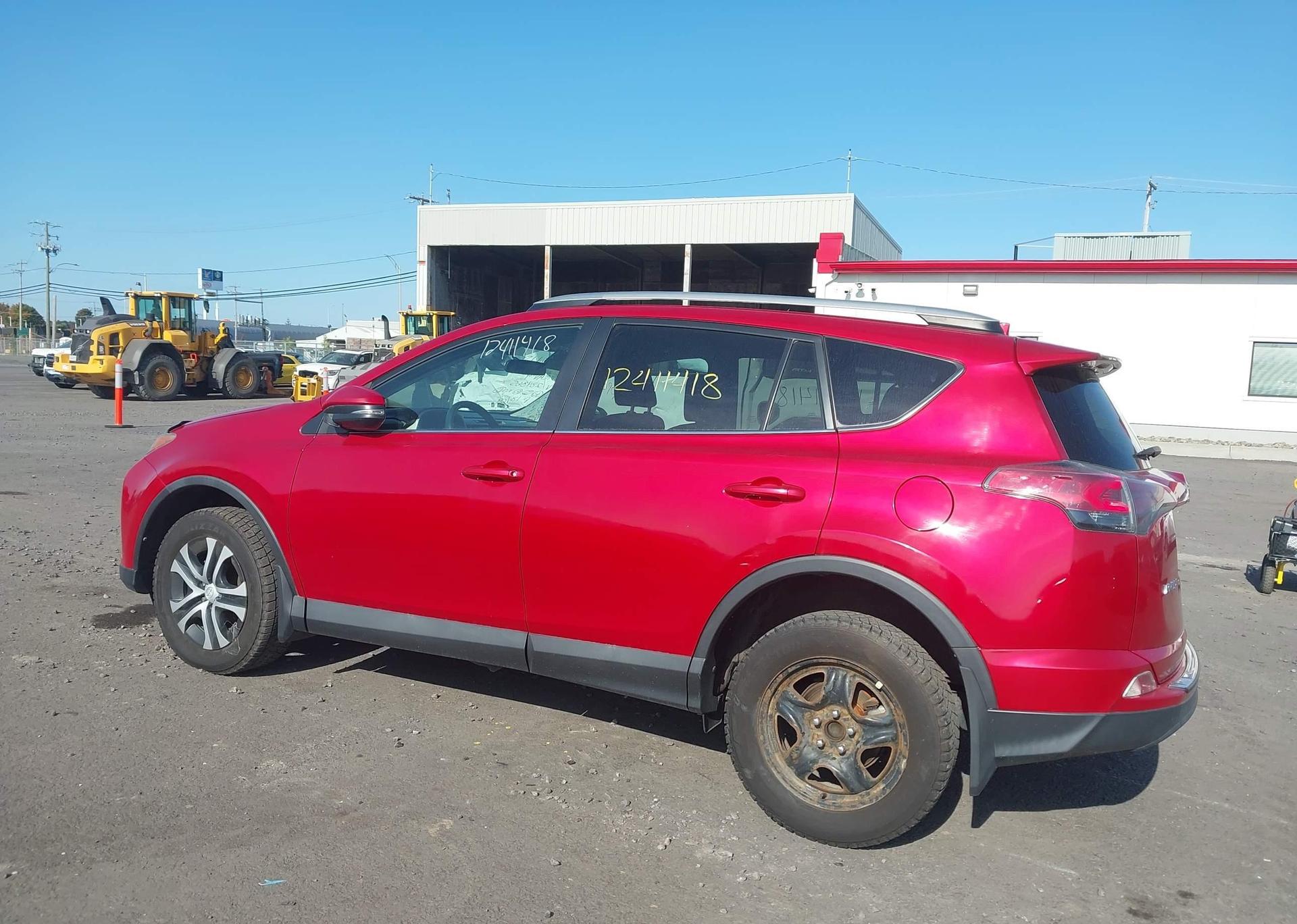 2016 TOYOTA RAV4 LE