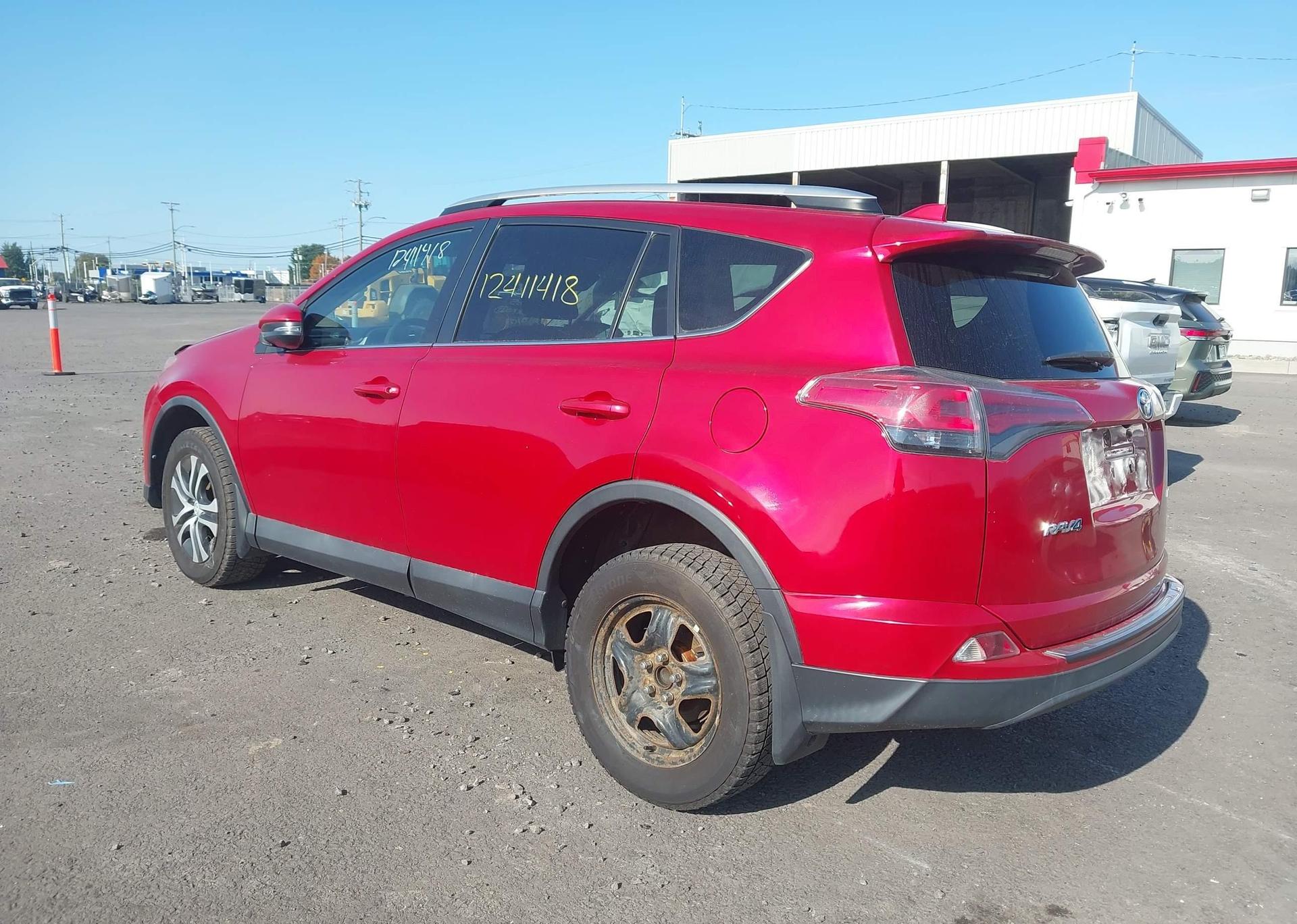 2016 TOYOTA RAV4 LE