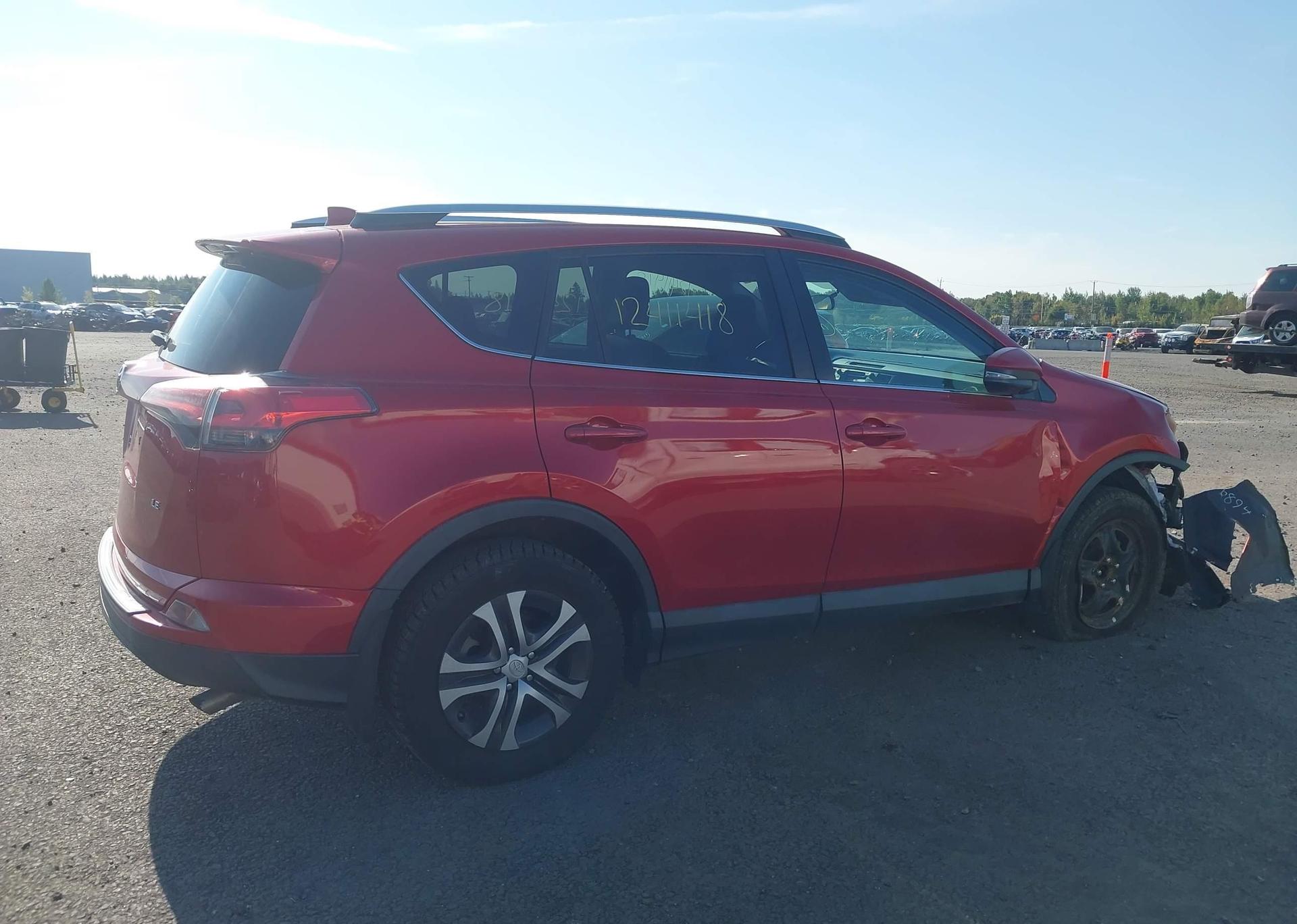 2016 TOYOTA RAV4 LE
