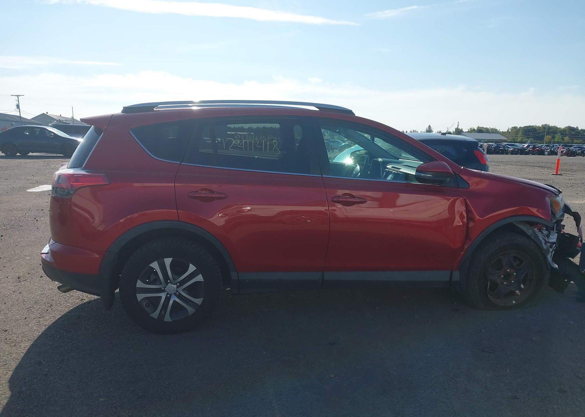 2016 TOYOTA RAV4 LE