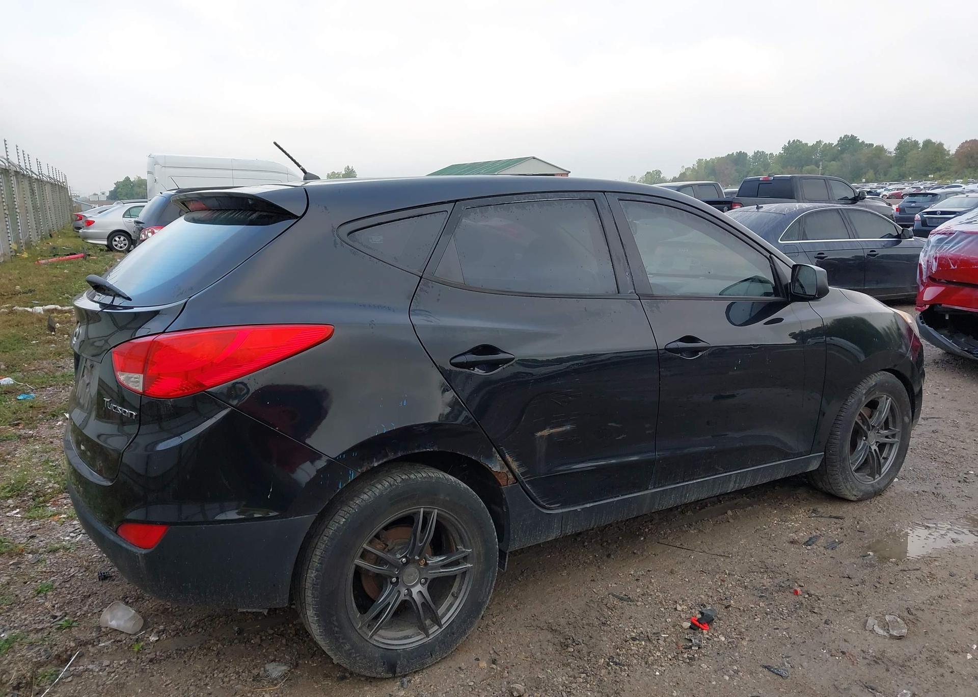2012 HYUNDAI TUCSON GL