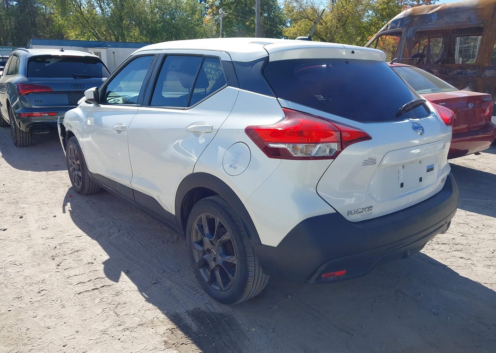 2018 NISSAN KICKS S