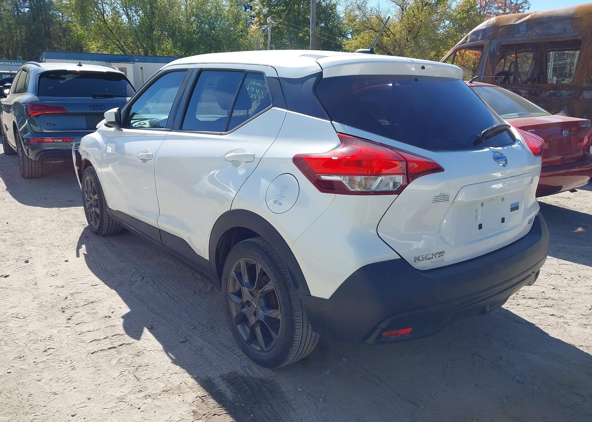 2018 NISSAN KICKS S